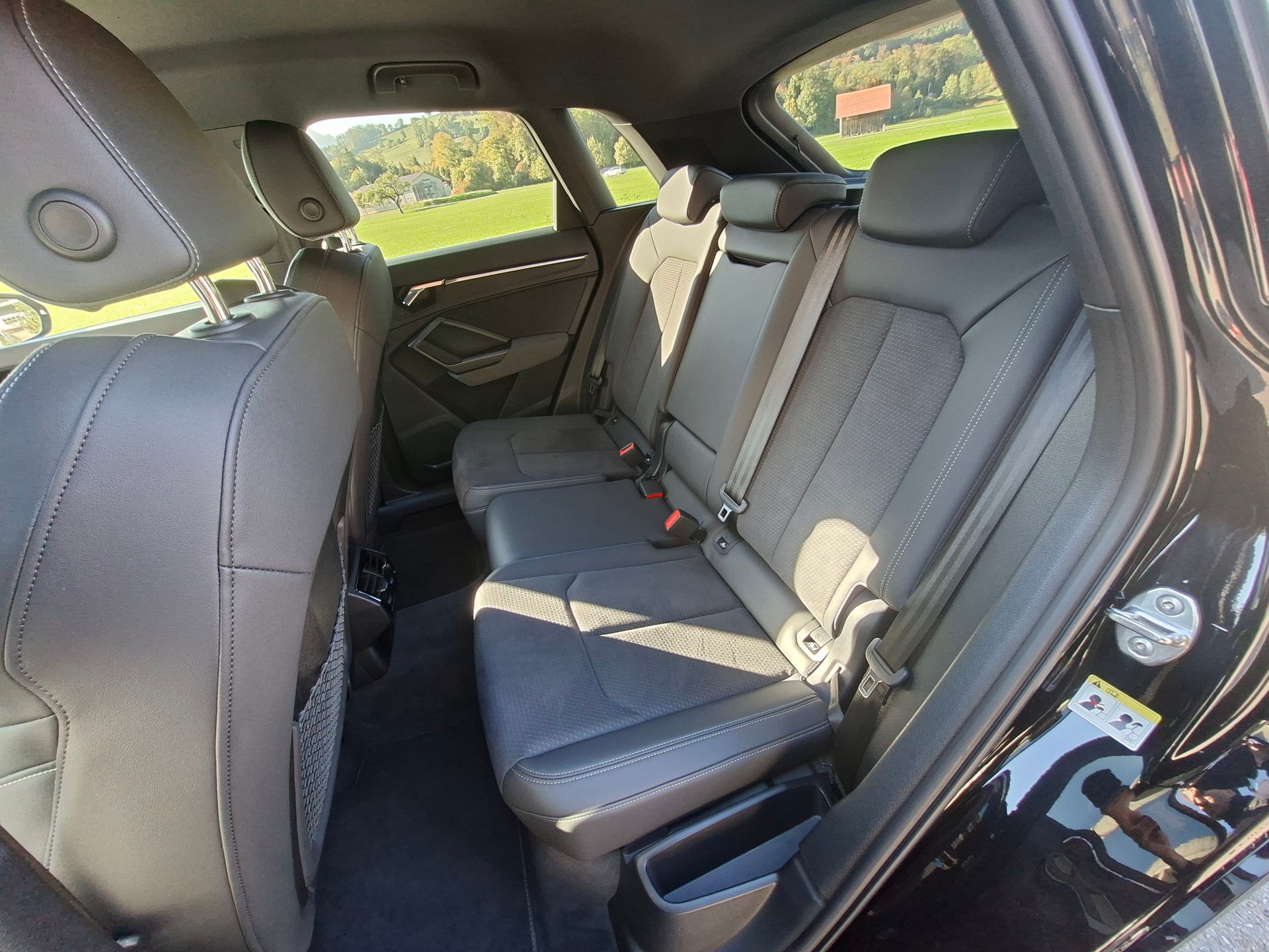 AUDI Q3 40 TDI S line quattro S-tronic *Anhängerkupplung+ASSP+*-image-11