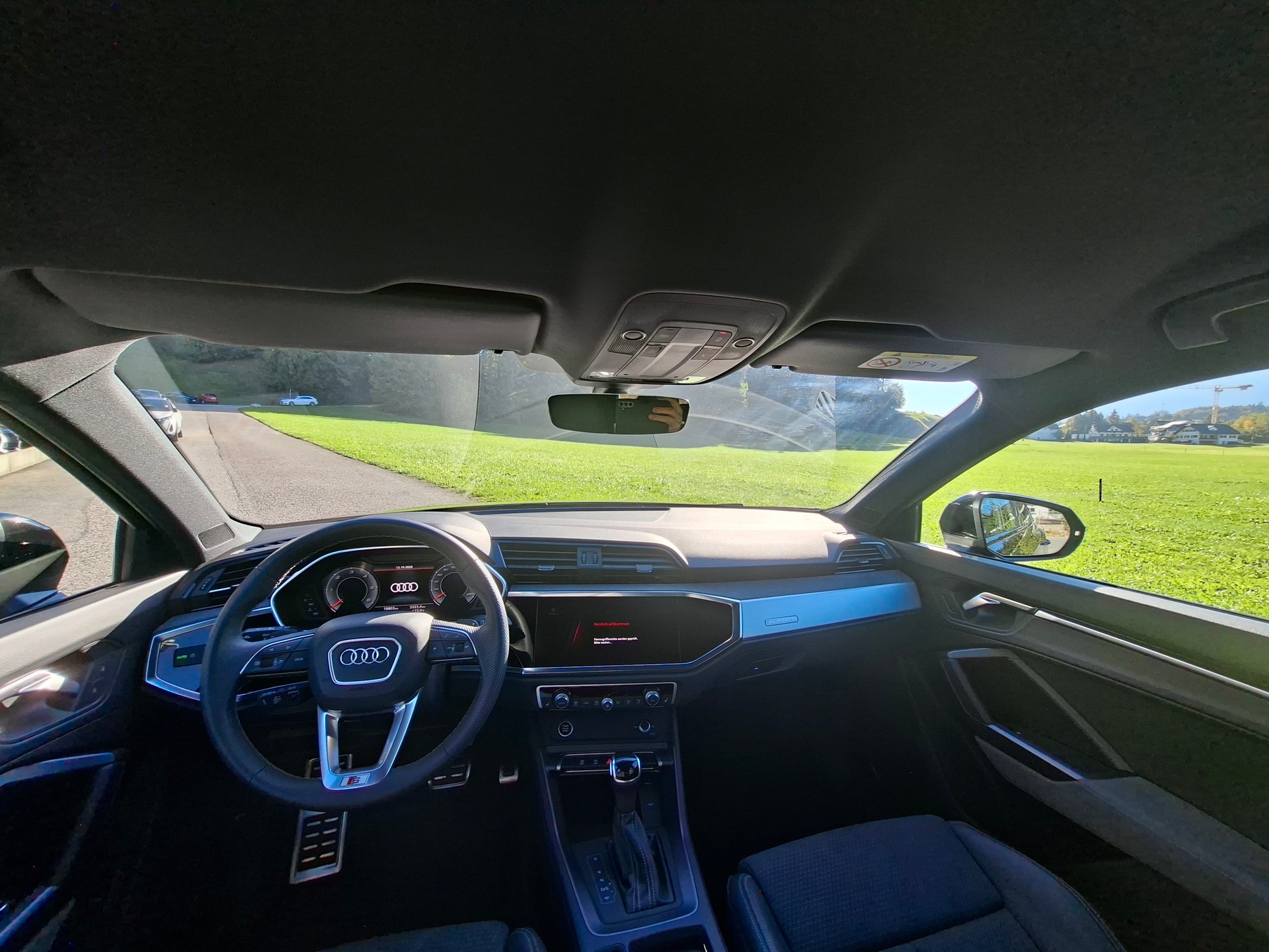 AUDI Q3 40 TDI S line quattro S-tronic *Anhängerkupplung+ASSP+*-image-10