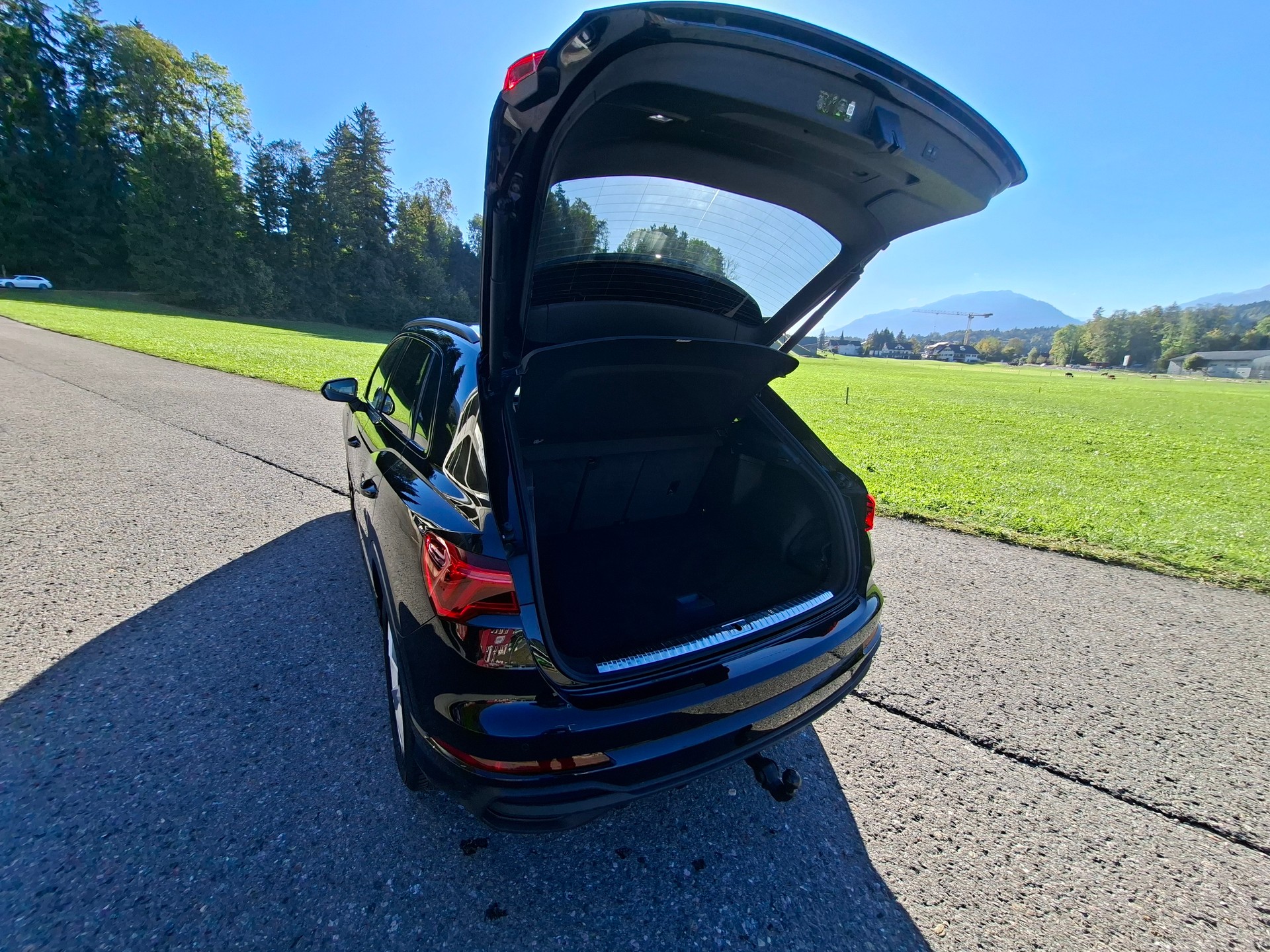 AUDI Q3 40 TDI S line quattro S-tronic *Anhängerkupplung+ASSP+*-image-6