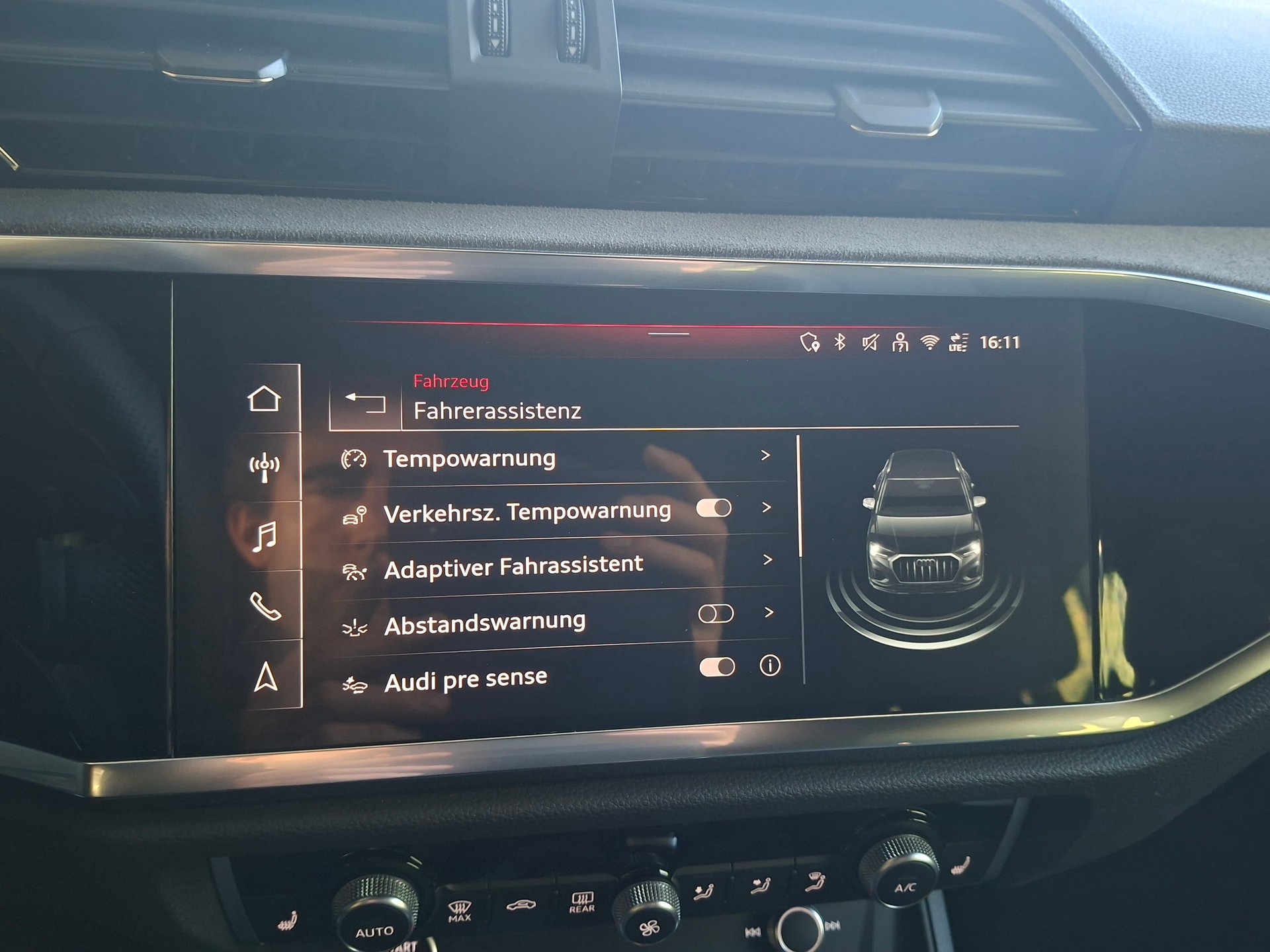 AUDI Q3 40 TDI S line quattro S-tronic *Anhängerkupplung+ASSP+*-image-14