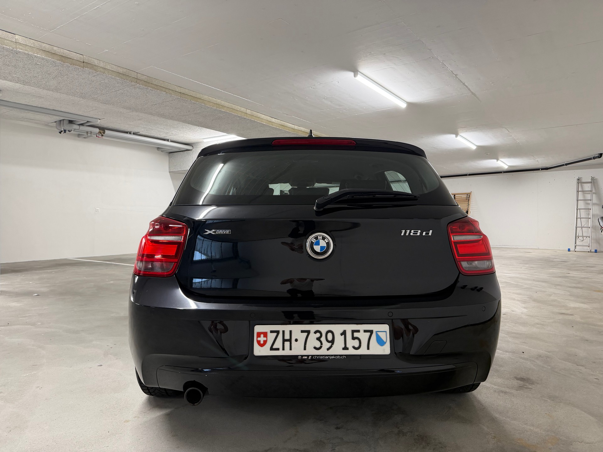 BMW 118d xDrive-image-2