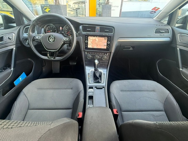 VW Golf 1.0 TSI Comfortline DSG-image-6
