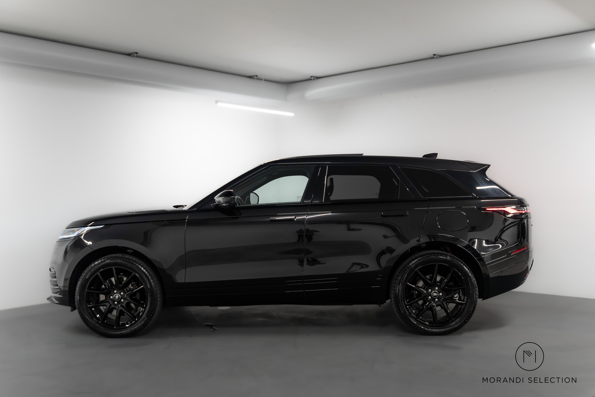 LAND ROVER Range Rover Velar 2.0 P400e Dynamic SE-image-0
