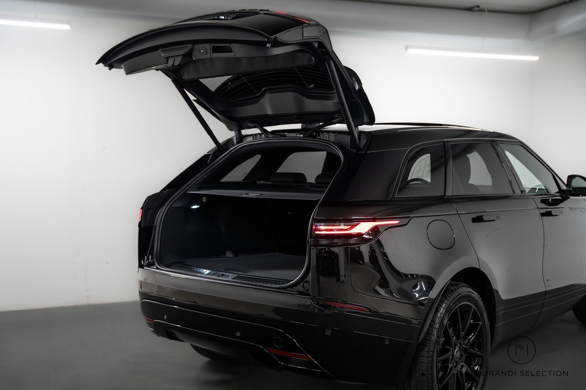 LAND ROVER Range Rover Velar 2.0 P400e Dynamic SE-image-10