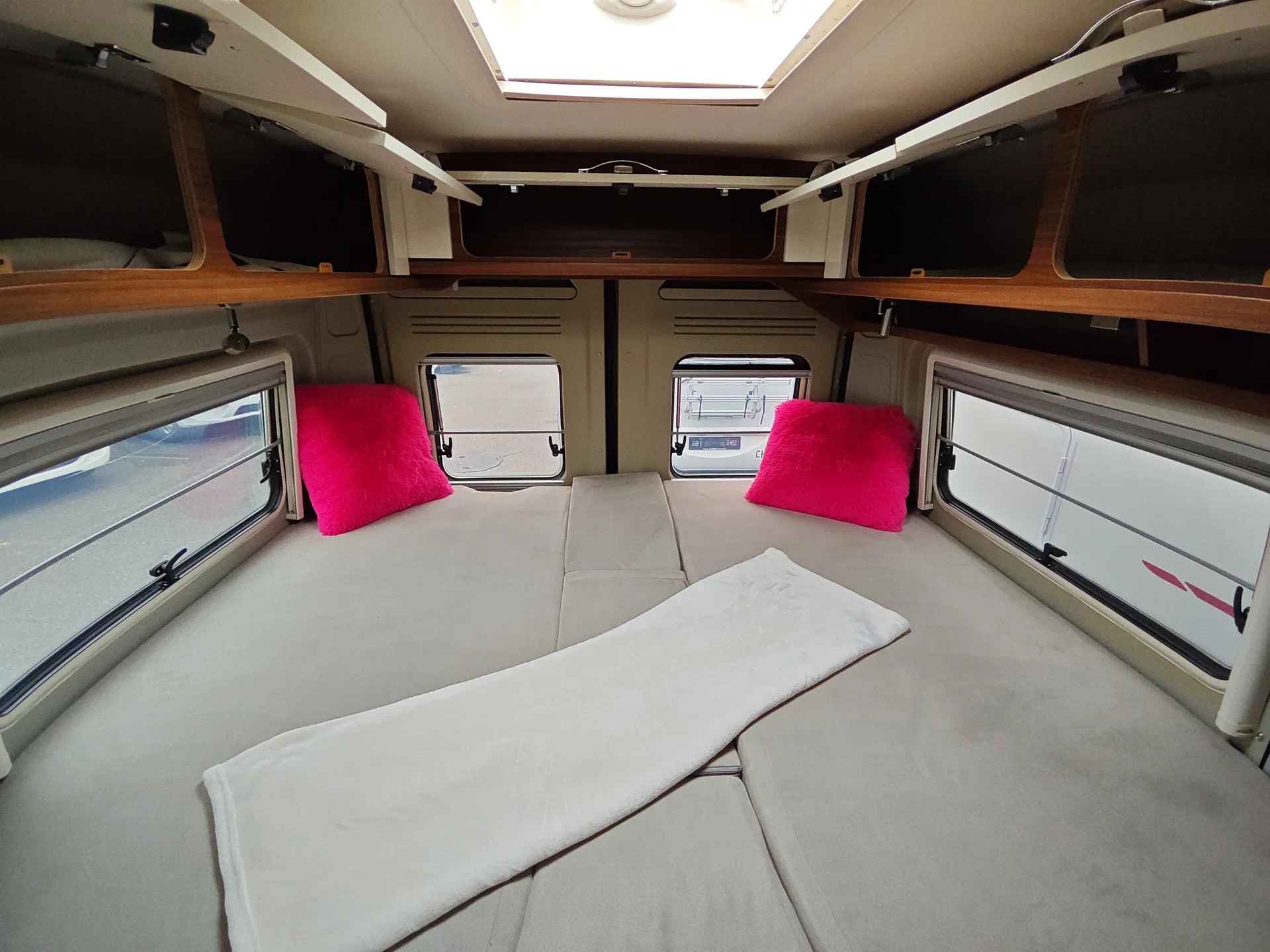 PÖSSL Camperscout ***Sie bekommen die Marktführer-Qualität und Werterhalt von Pössl kombiniert***-showroom-element-3