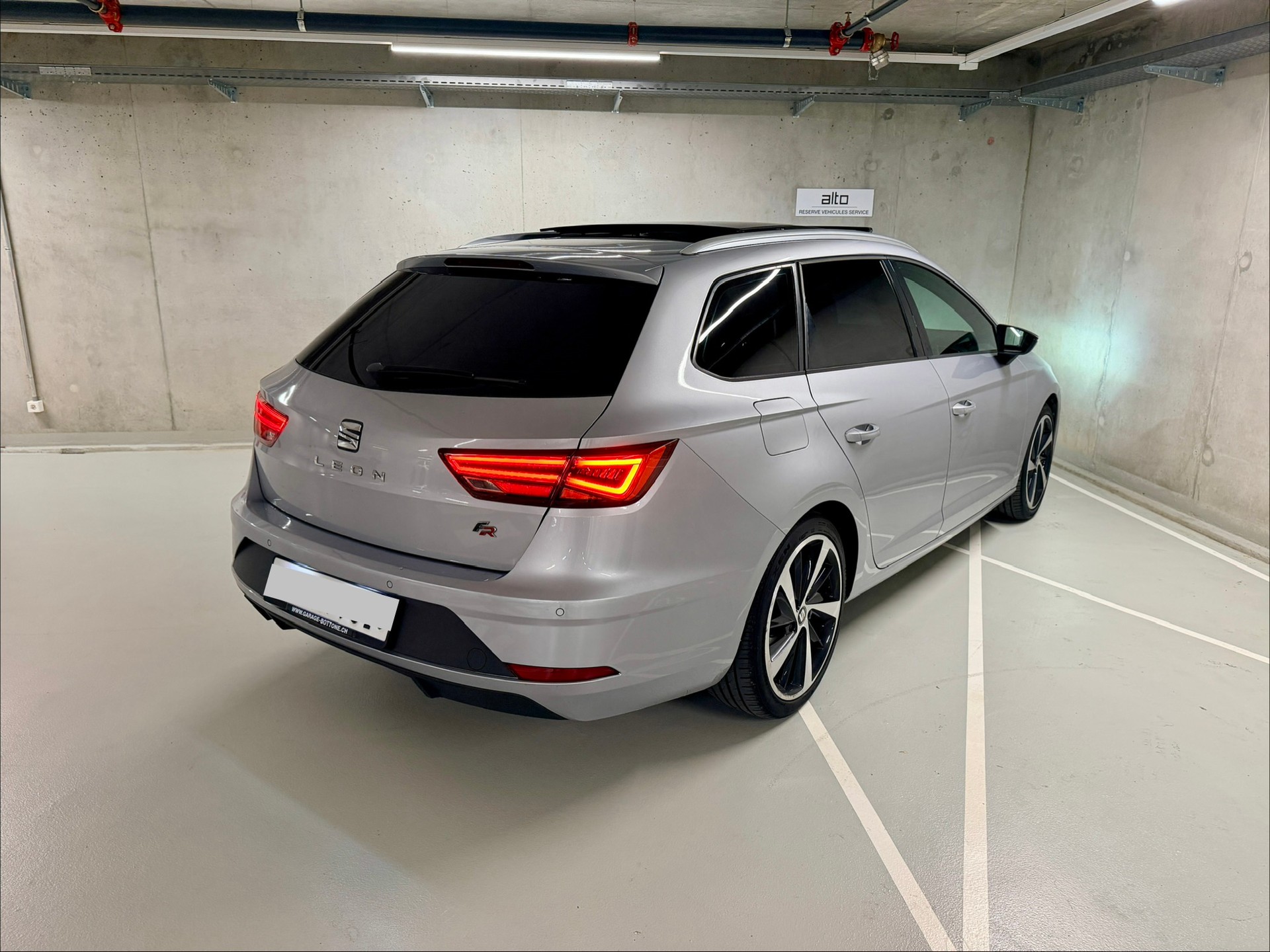 SEAT Leon ST 1.4 TSI ACT FR DSG-image-4