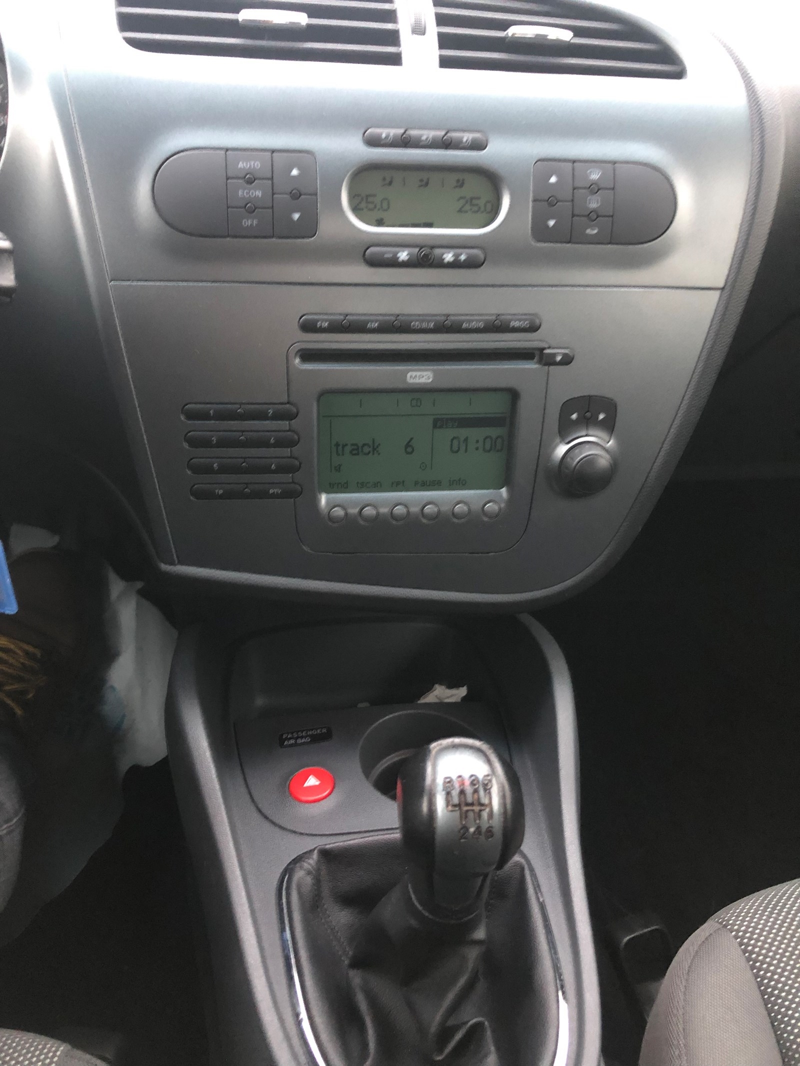 SEAT Leon 2.0 FSI Stylance-image-9