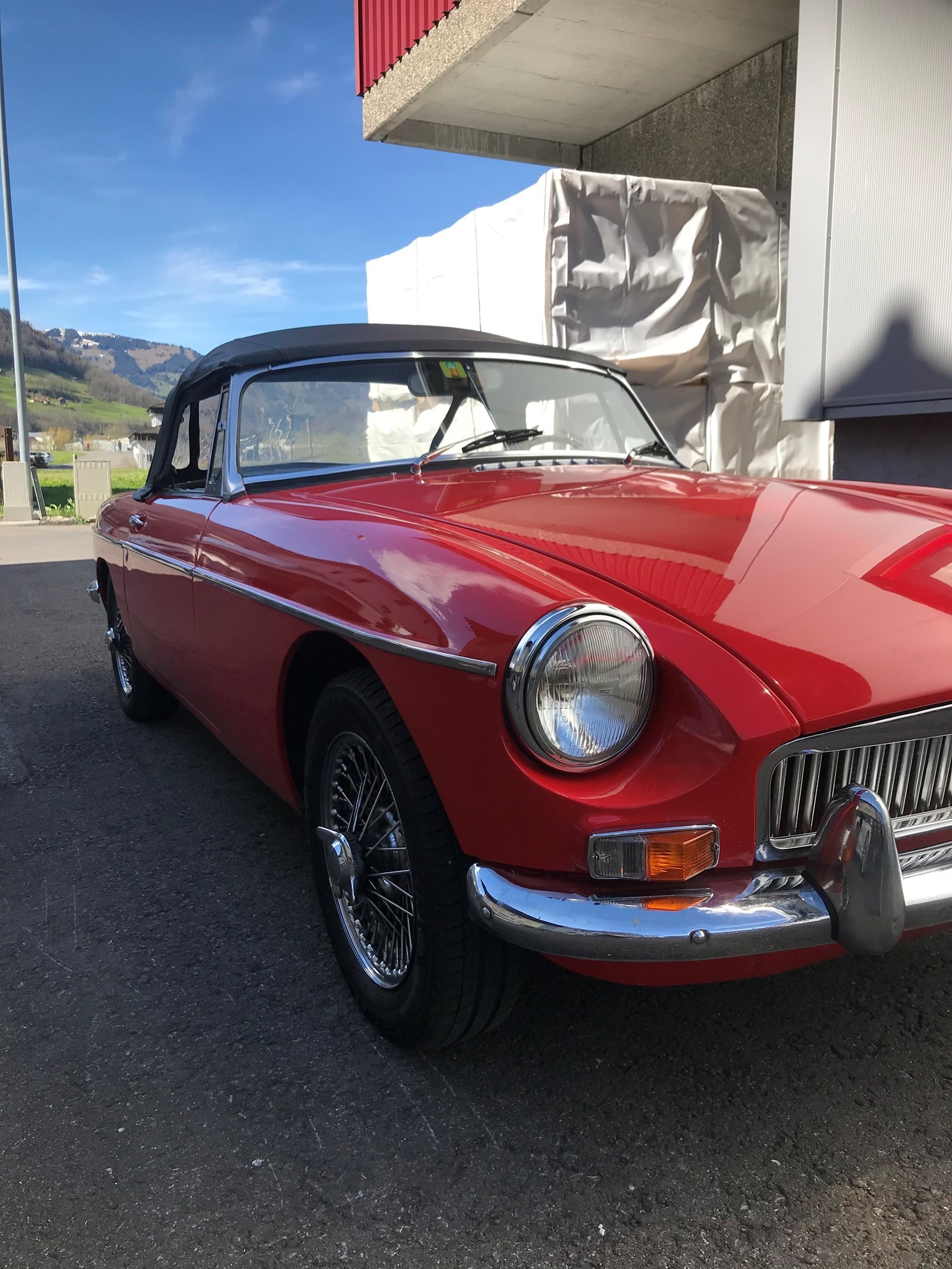 MG MGB Cabriolet-image-1