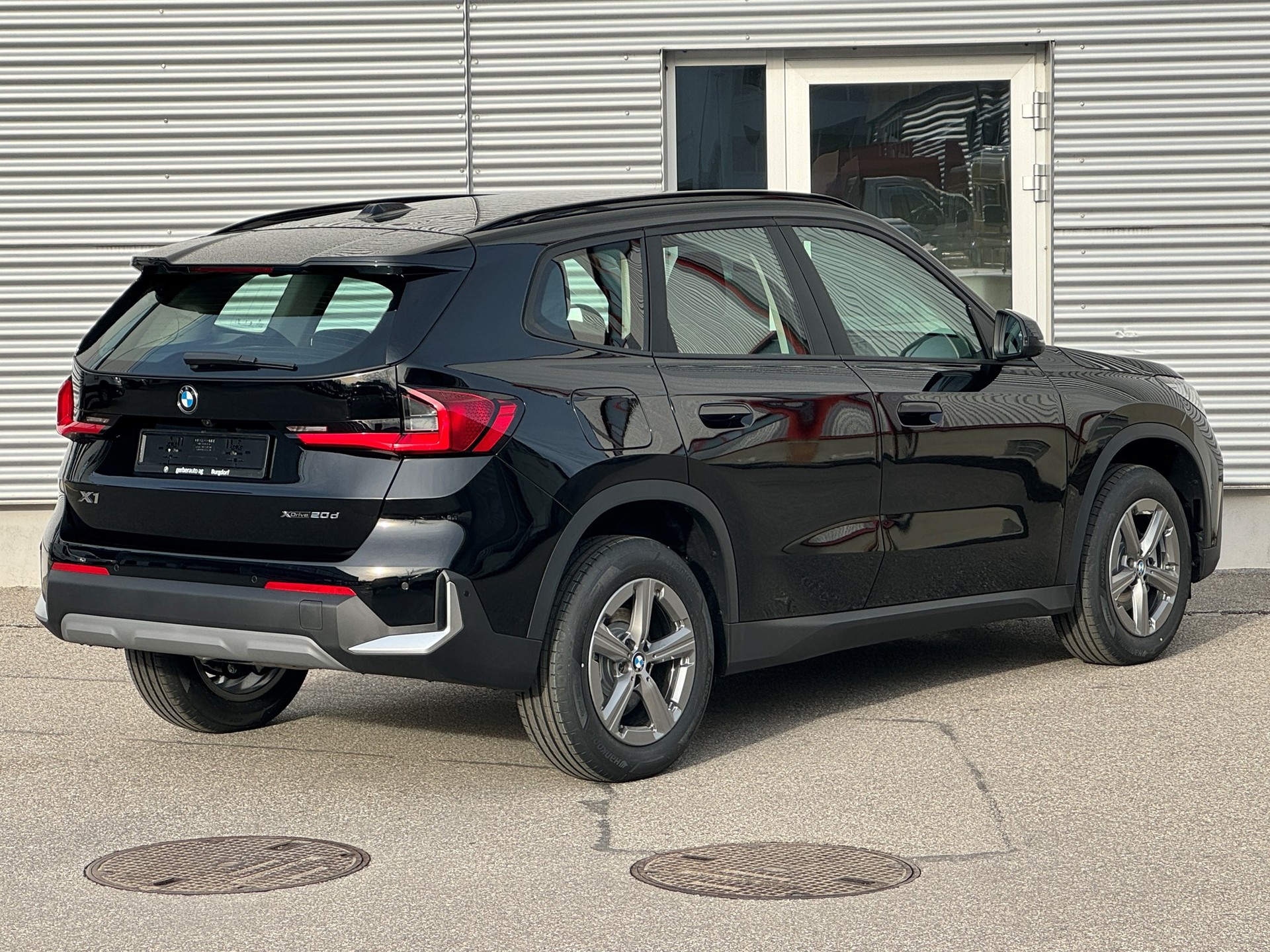 BMW X1 xDrive 20d 48V-image-1