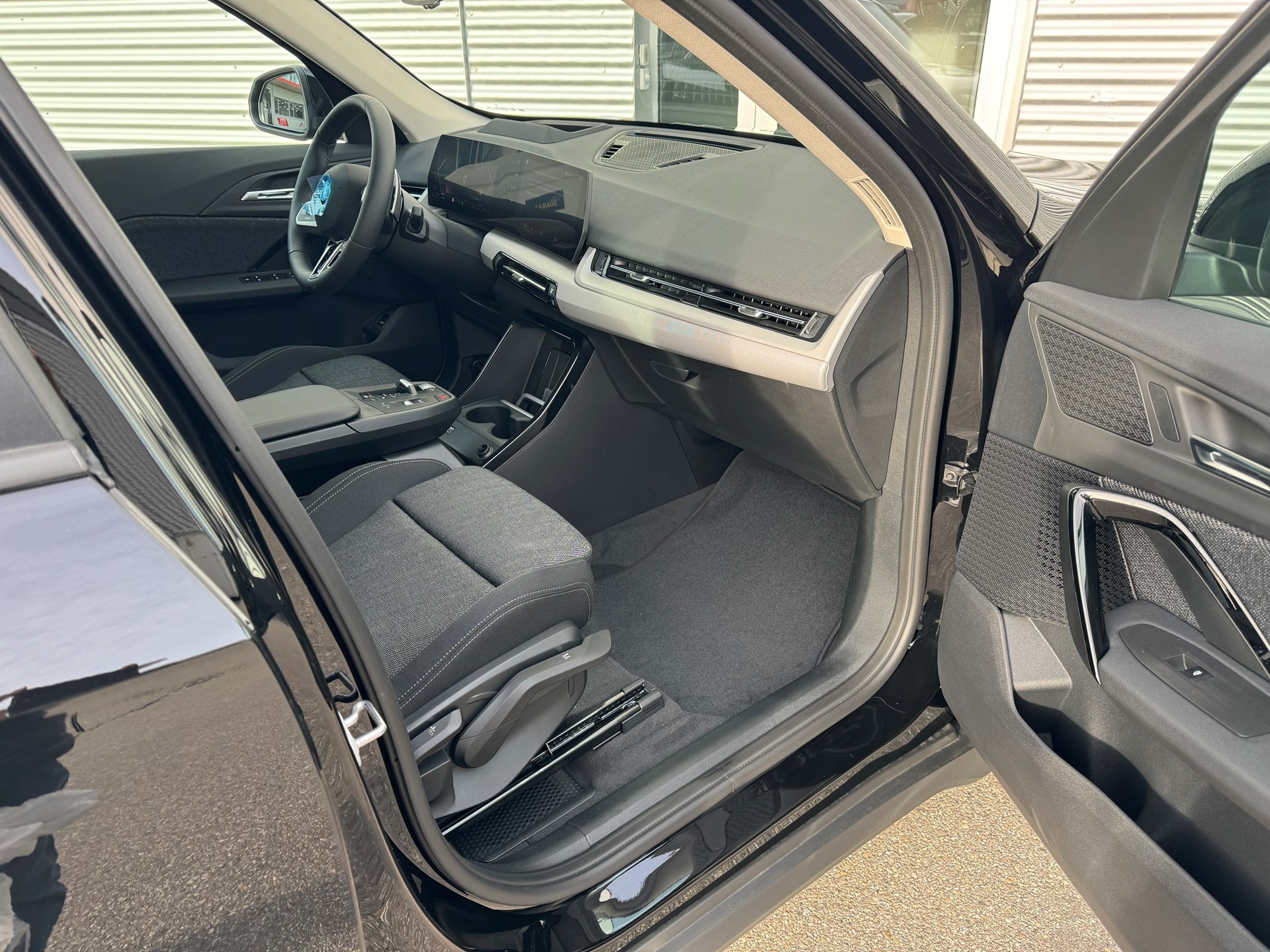 BMW X1 xDrive 20d 48V-image-2