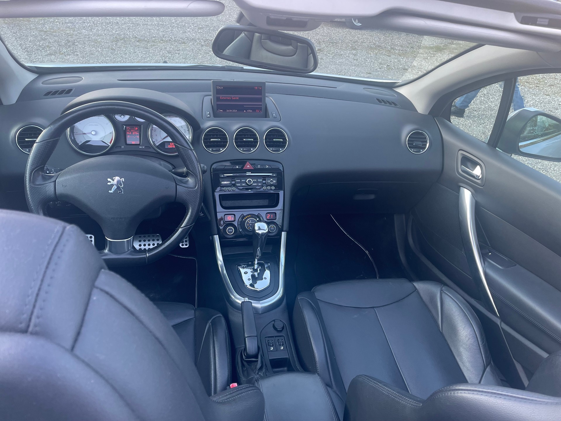 PEUGEOT 308 CC 1.6 16V Turbo Platinum Automatic-image-8