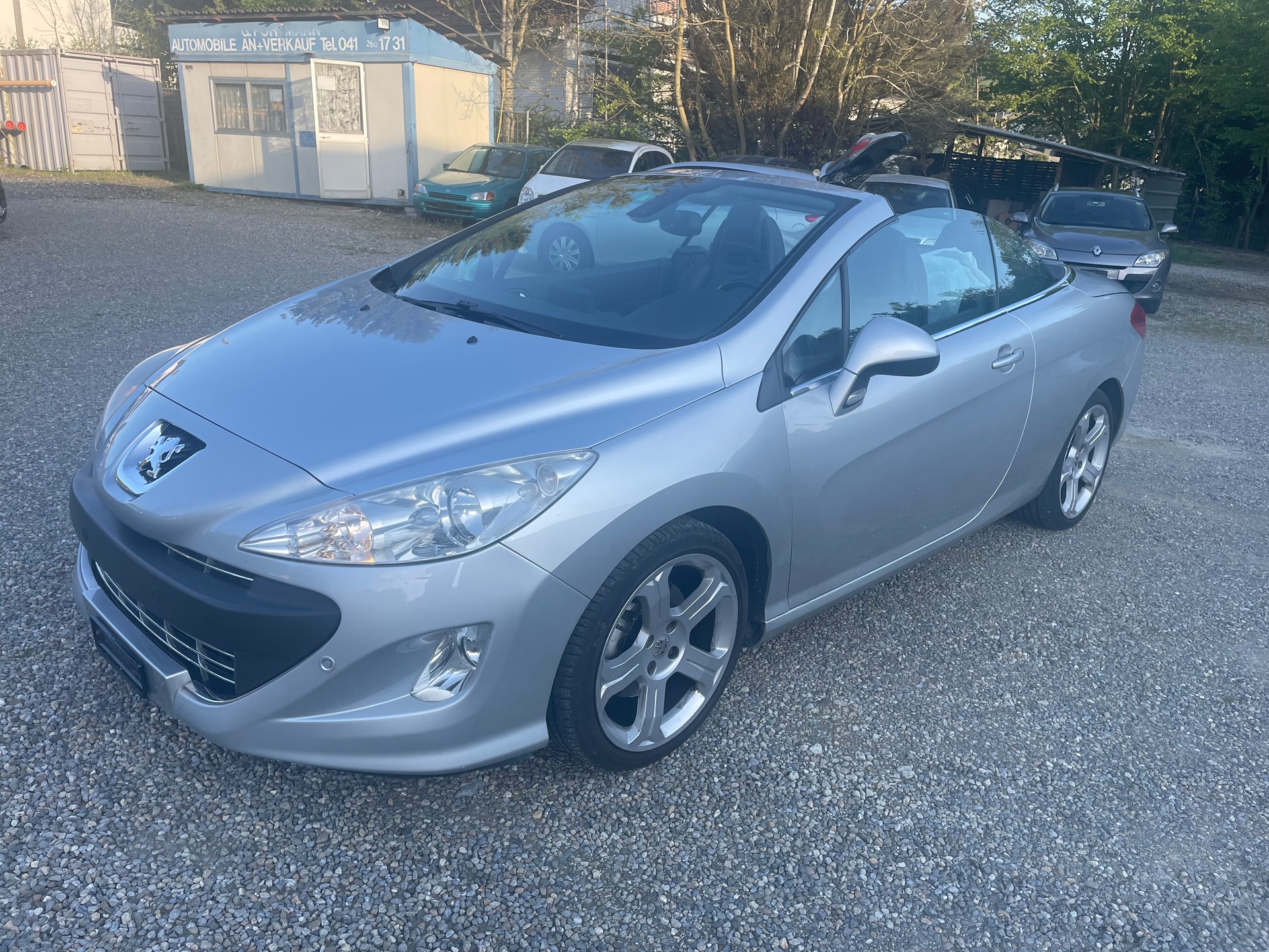 PEUGEOT 308 CC 1.6 16V Turbo Platinum Automatic-image-2