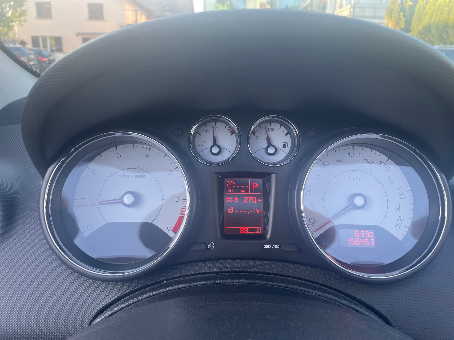 PEUGEOT 308 CC 1.6 16V Turbo Platinum Automatic-image-10