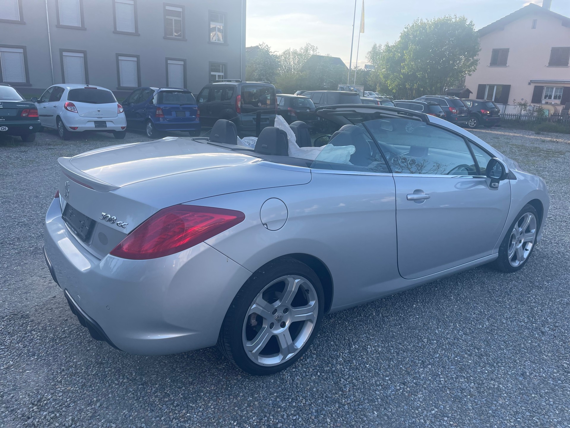 PEUGEOT 308 CC 1.6 16V Turbo Platinum Automatic-image-3