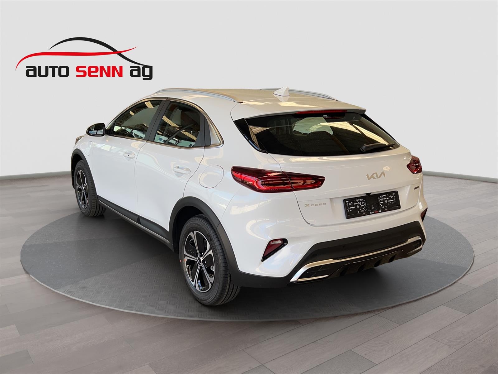 KIA XCeed 1.6 GDi Plug-in Hybrid Power-showroom-element-2