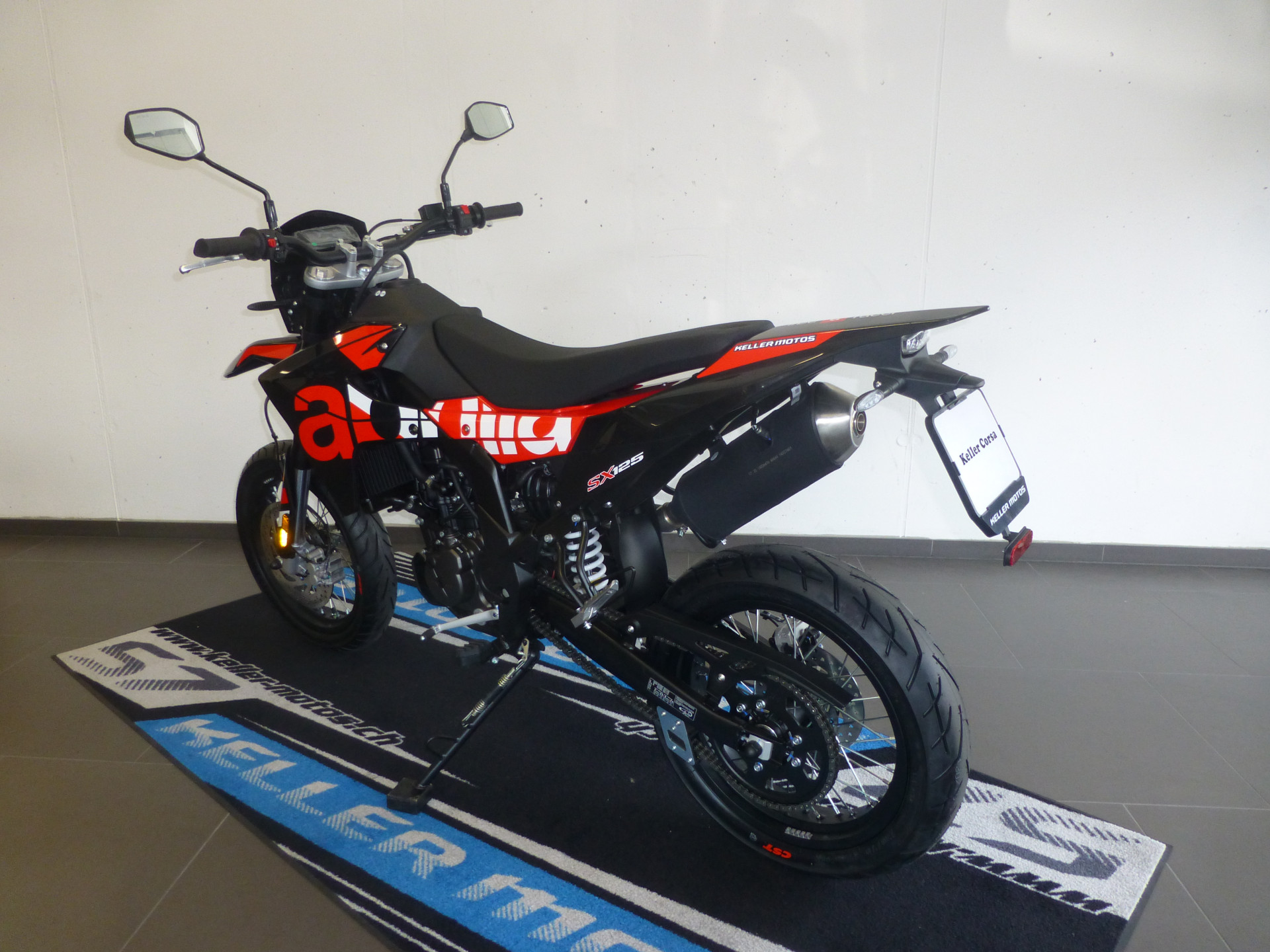 APRILIA SX 125 E5+-showroom-element-3