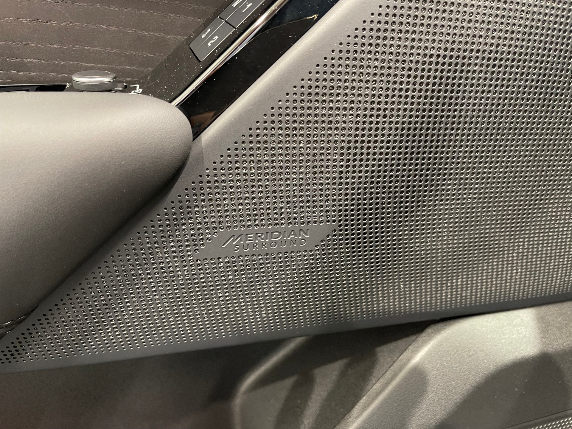 LAND ROVER Range Rover Velar Autobiography P 400 Automatic-image-17