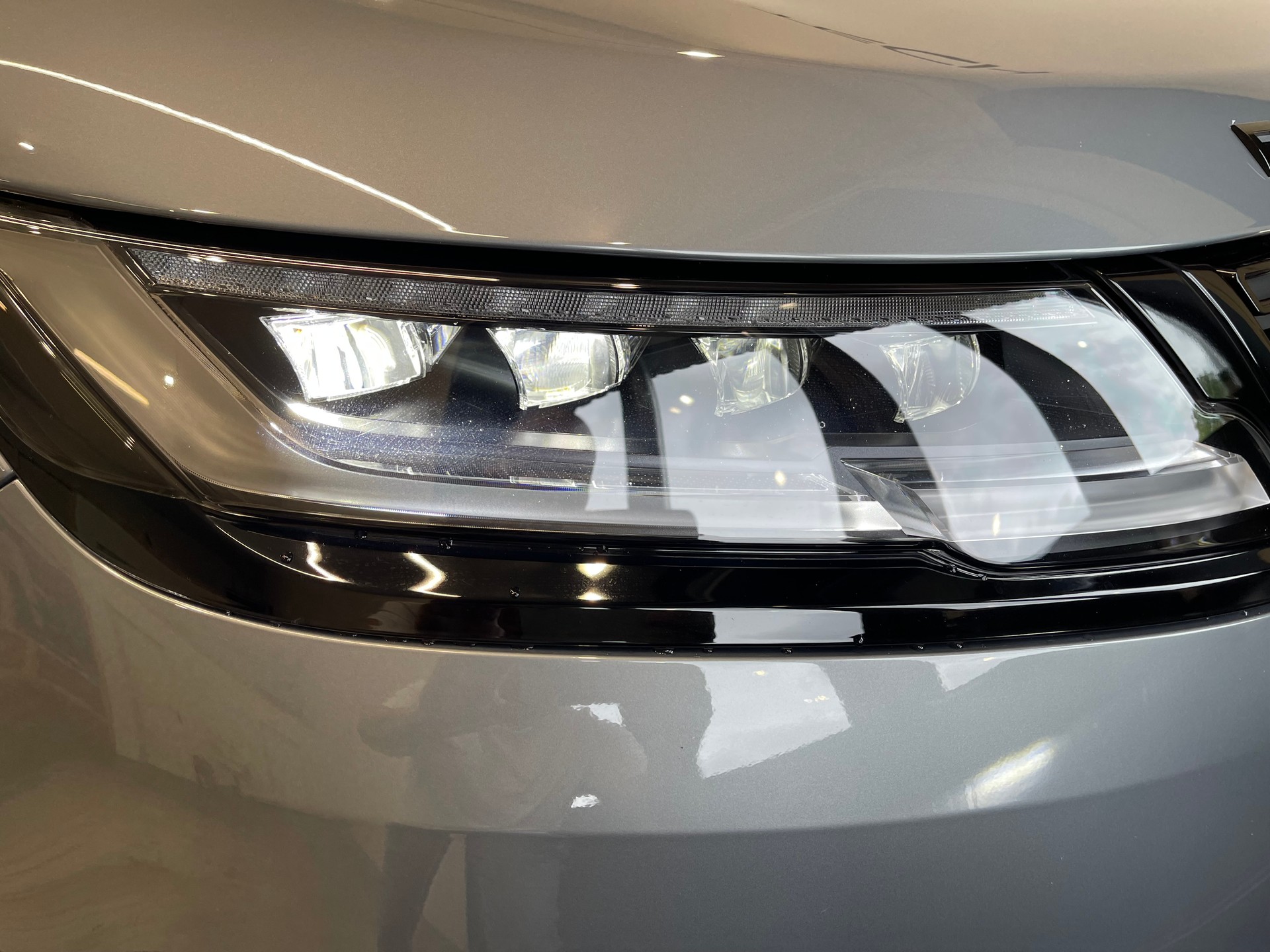 LAND ROVER Range Rover Velar Autobiography P 400 Automatic-image-5