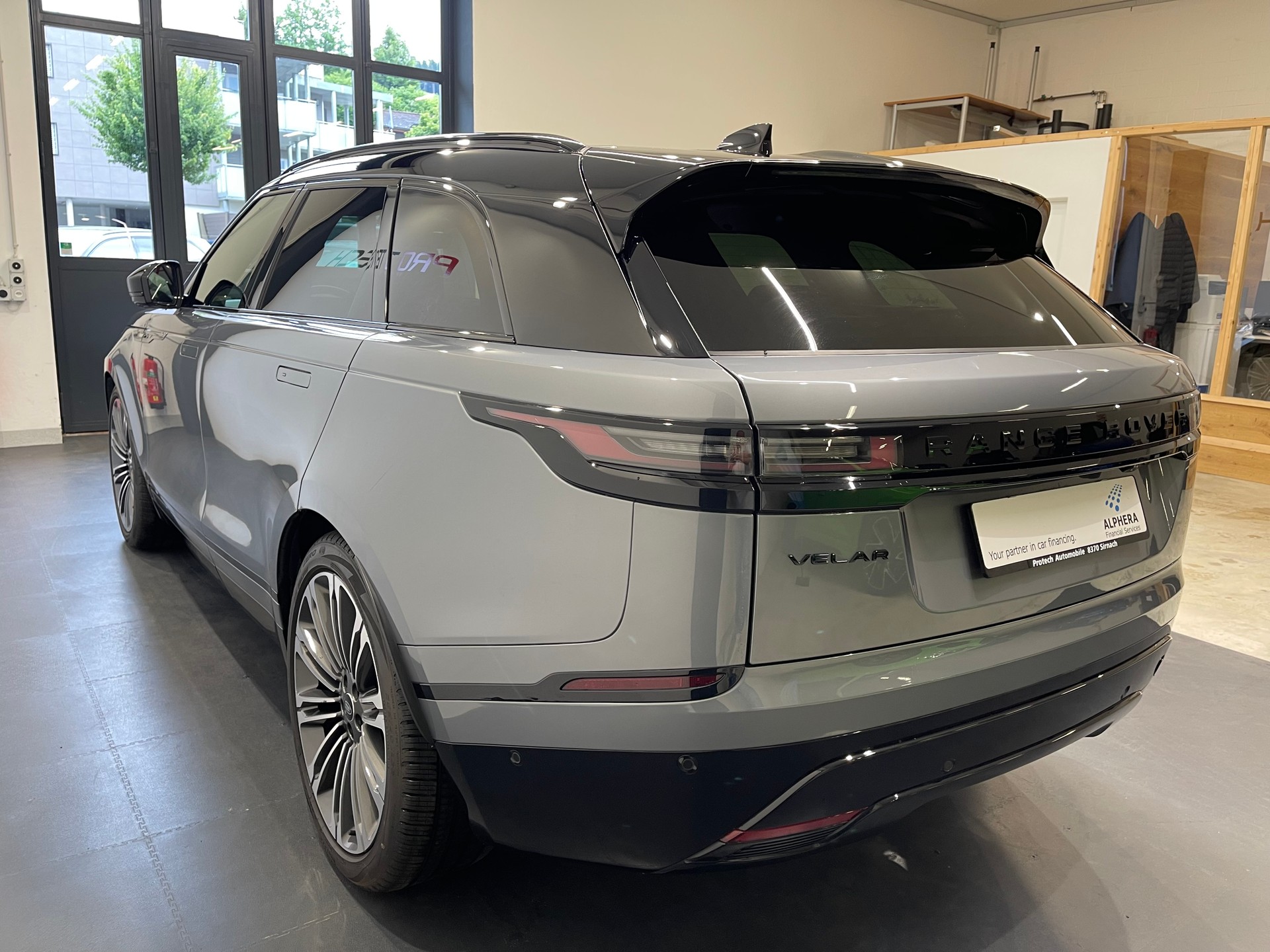 LAND ROVER Range Rover Velar Autobiography P 400 Automatic-image-30