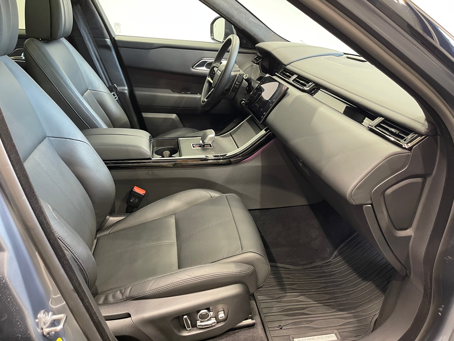 LAND ROVER Range Rover Velar Autobiography P 400 Automatic-image-11