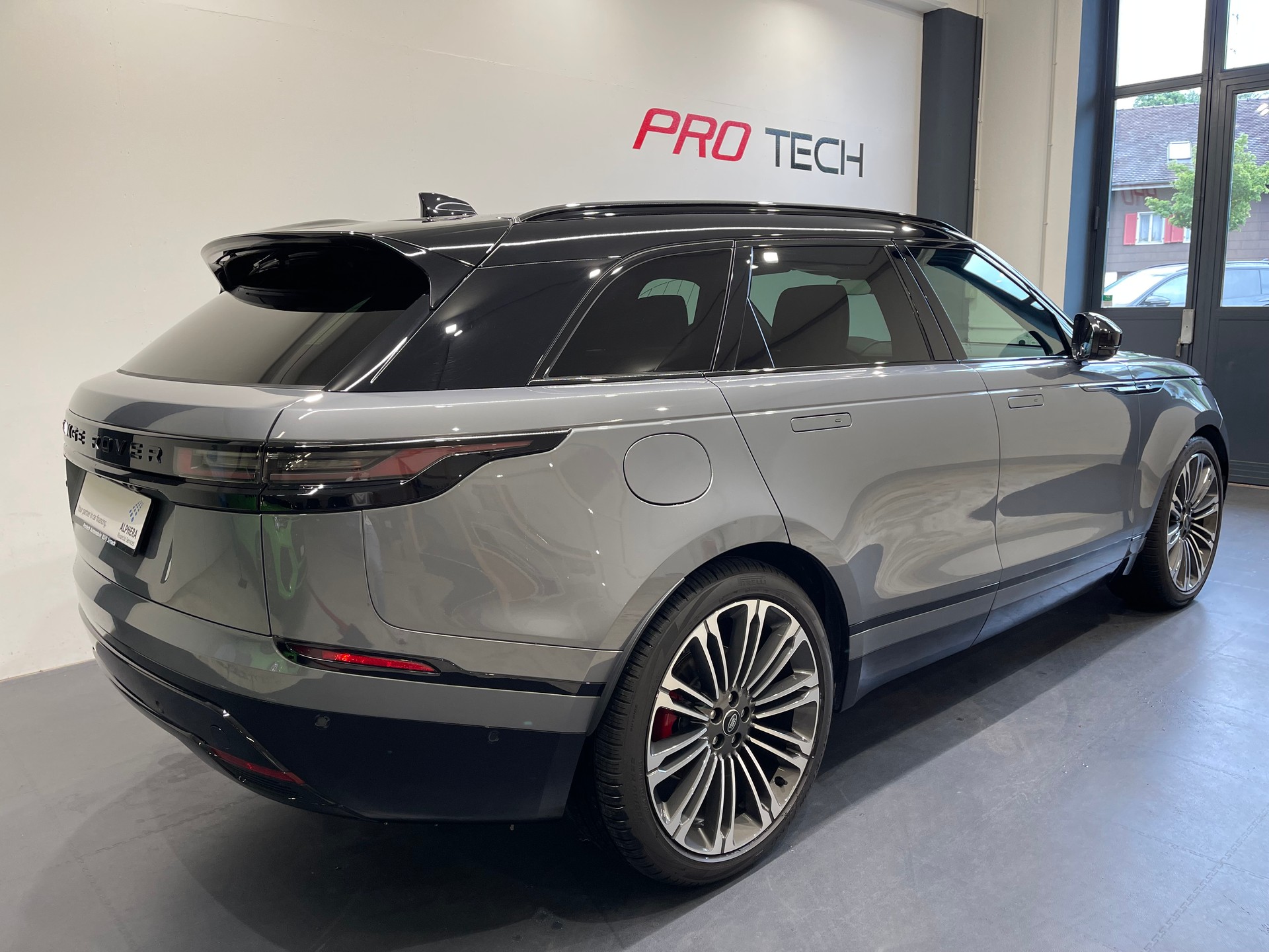 LAND ROVER Range Rover Velar Autobiography P 400 Automatic-image-3