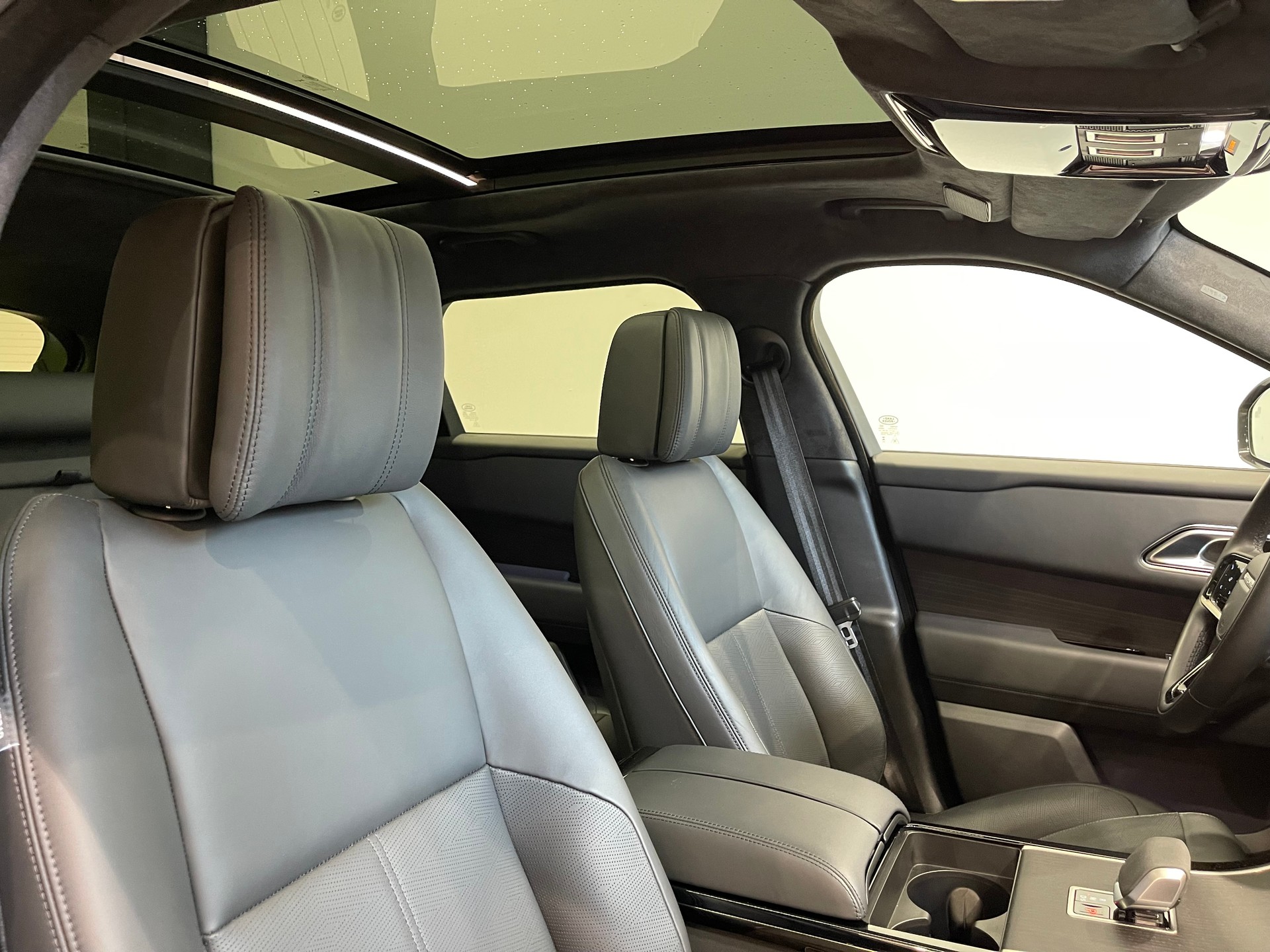 LAND ROVER Range Rover Velar Autobiography P 400 Automatic-image-12