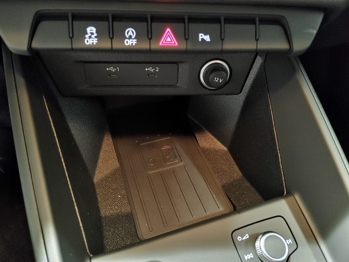 AUDI A1 Sportback 30 TFSI Attraction S-tronic-image-10