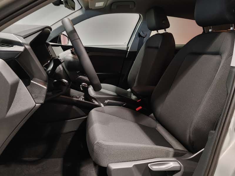 AUDI A1 Sportback 30 TFSI Attraction S-tronic-image-3