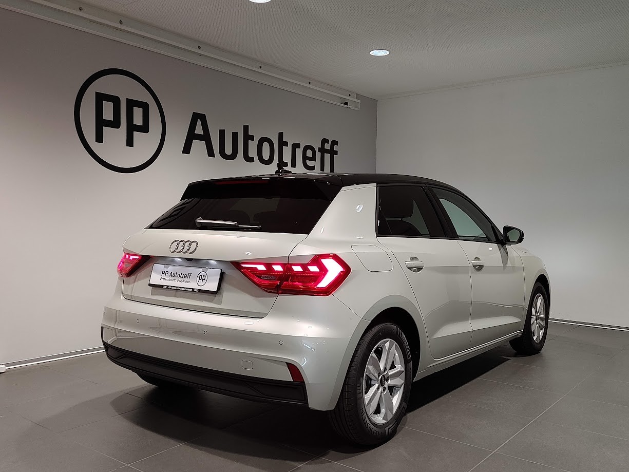 AUDI A1 Sportback 30 TFSI Attraction S-tronic-image-15