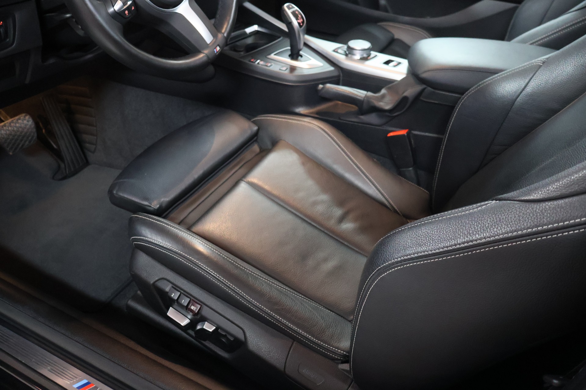BMW 220d Steptronic M Sport-image-5