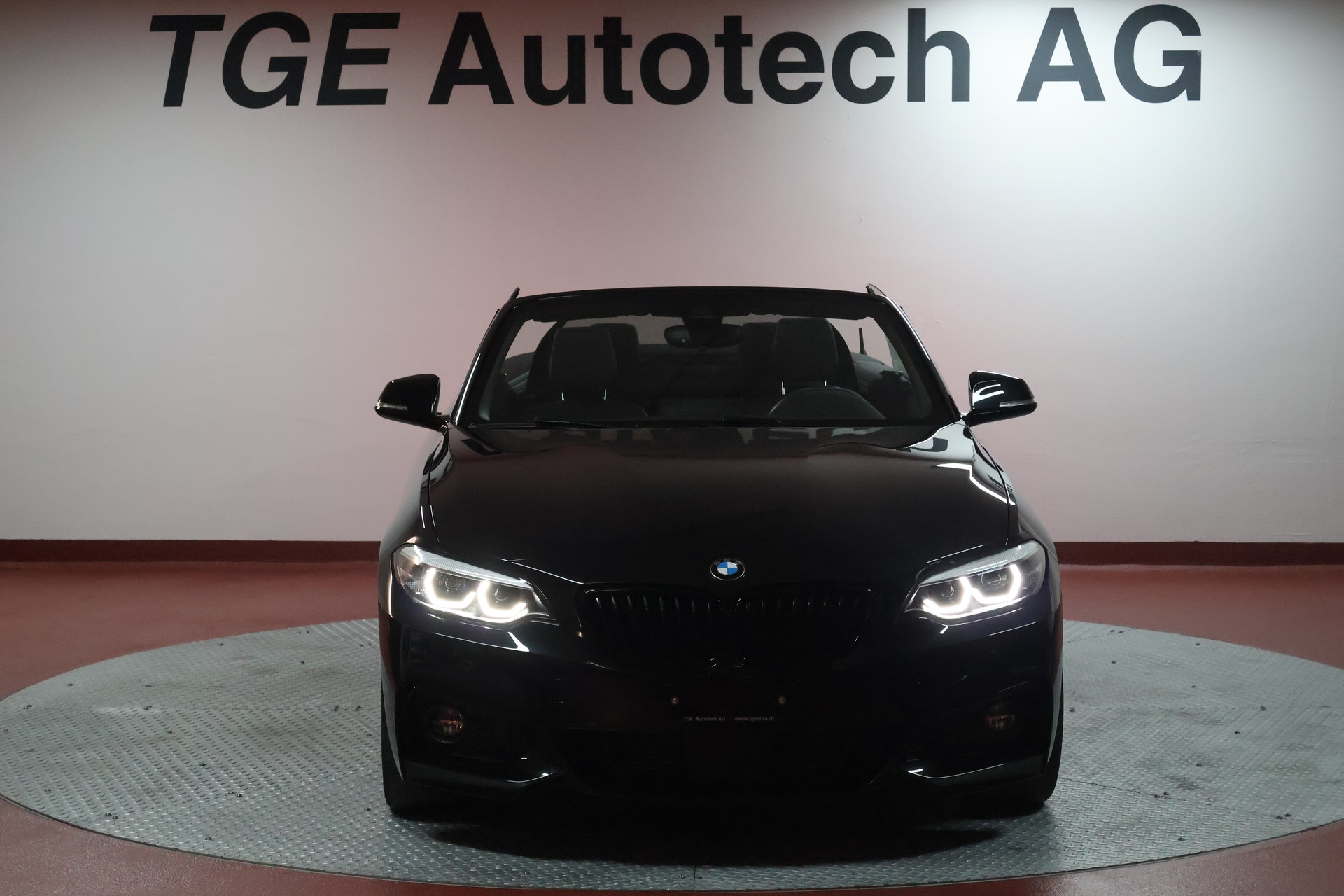 BMW 220d Steptronic M Sport-image-1