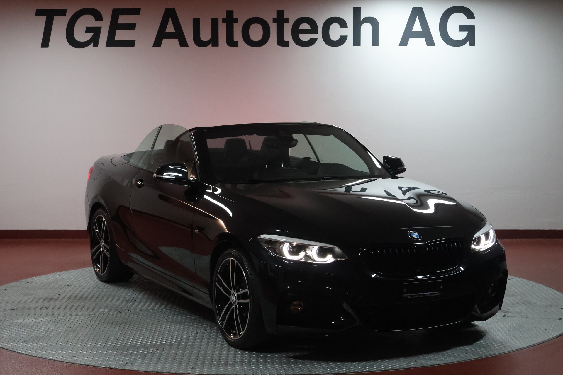 BMW 220d Steptronic M Sport-image-2