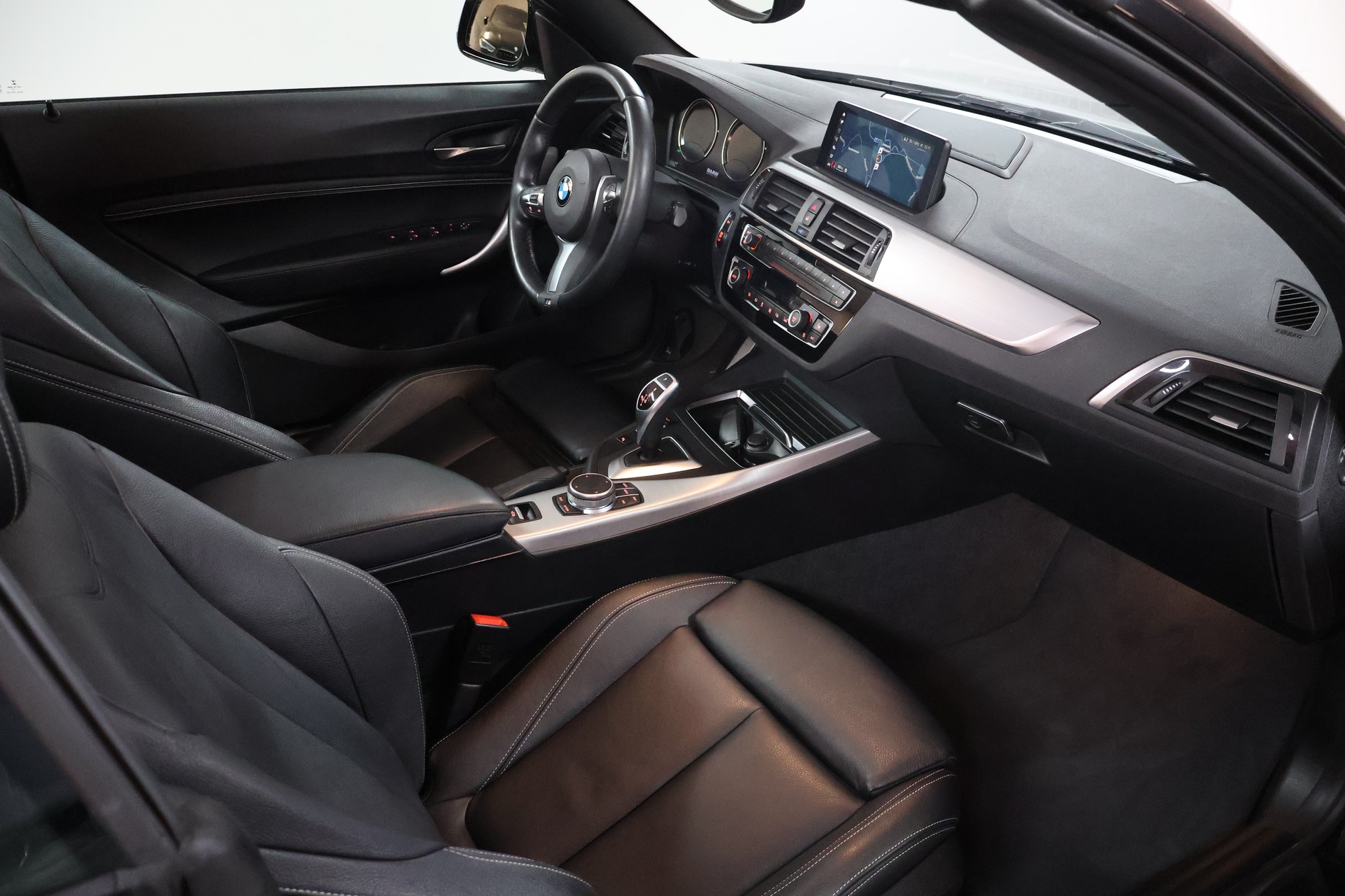 BMW 220d Steptronic M Sport-image-7
