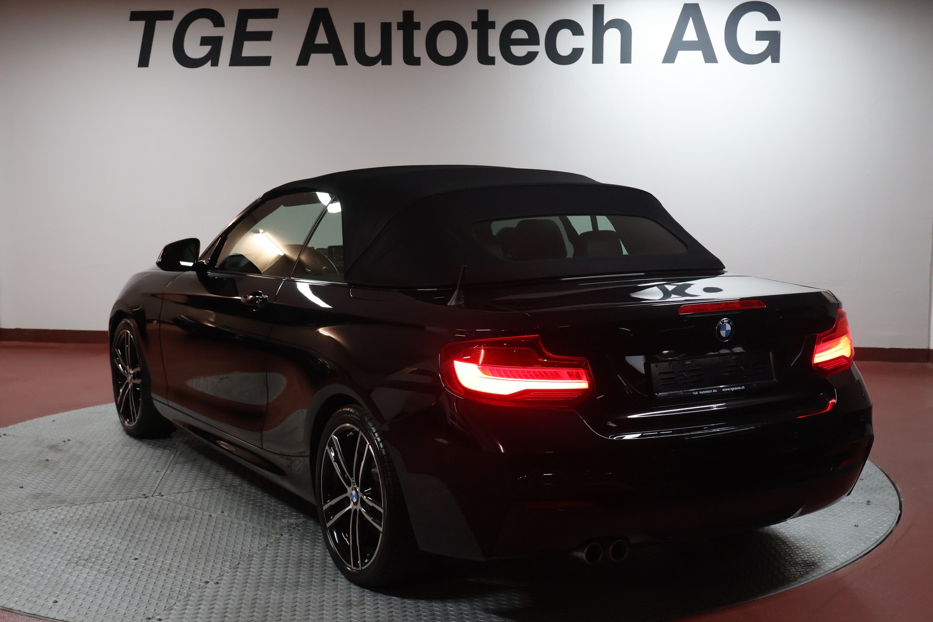 BMW 220d Steptronic M Sport-image-15
