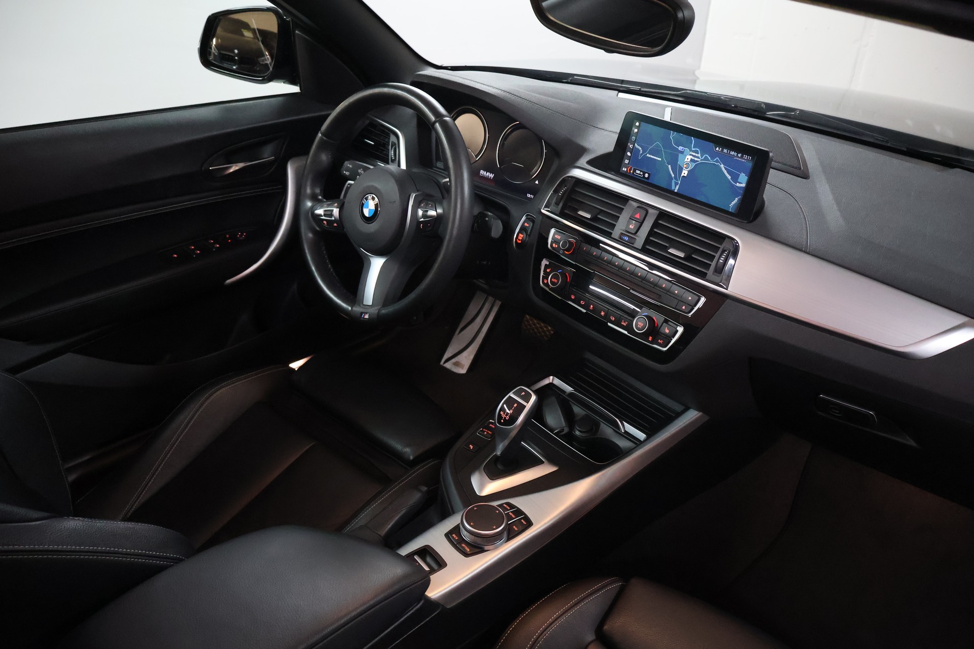 BMW 220d Steptronic M Sport-image-8
