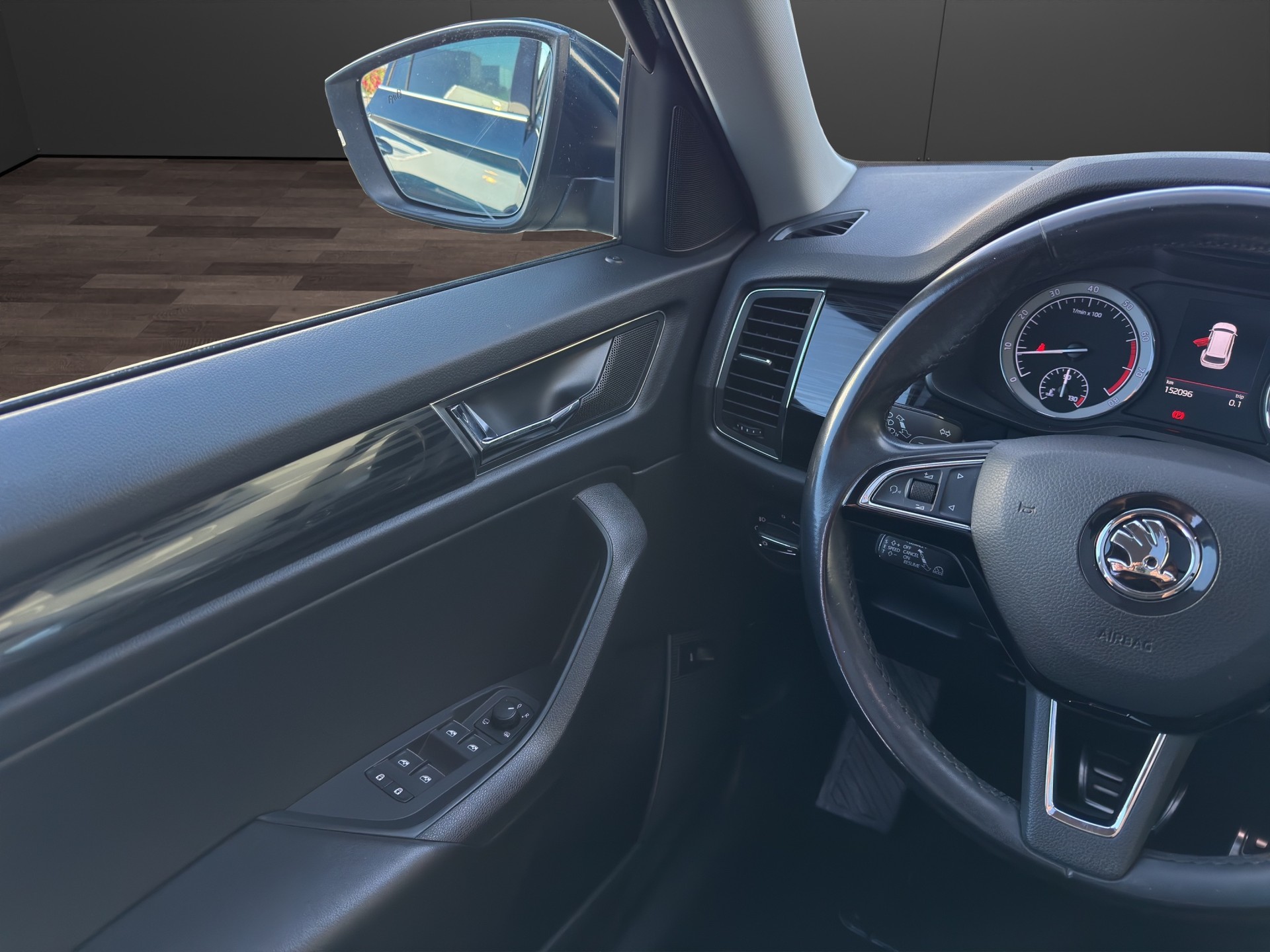 SKODA Kodiaq 2.0 TSI Style DSG 4x4-image-17