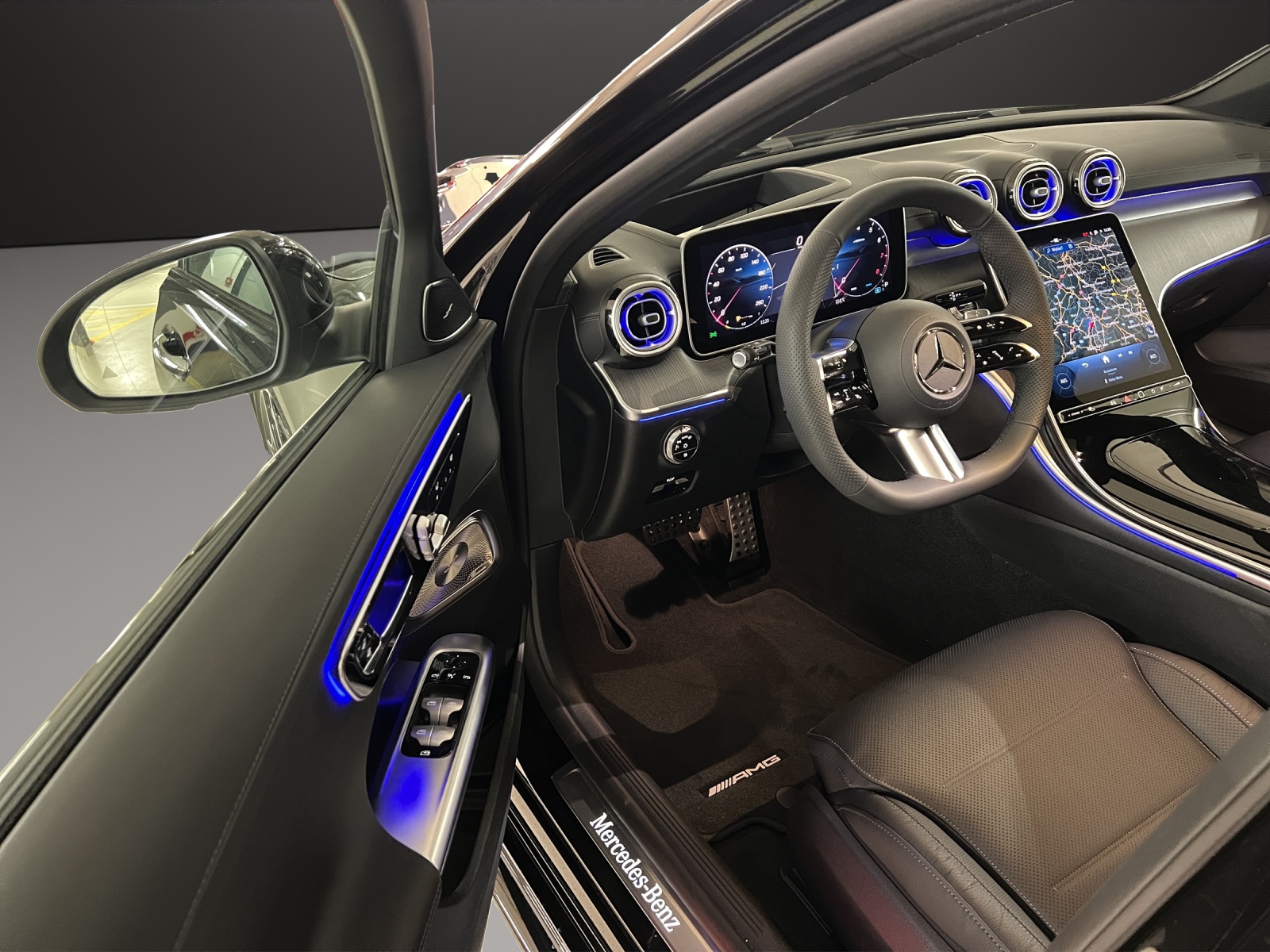 MERCEDES-BENZ C 200 4 Matic-image-11
