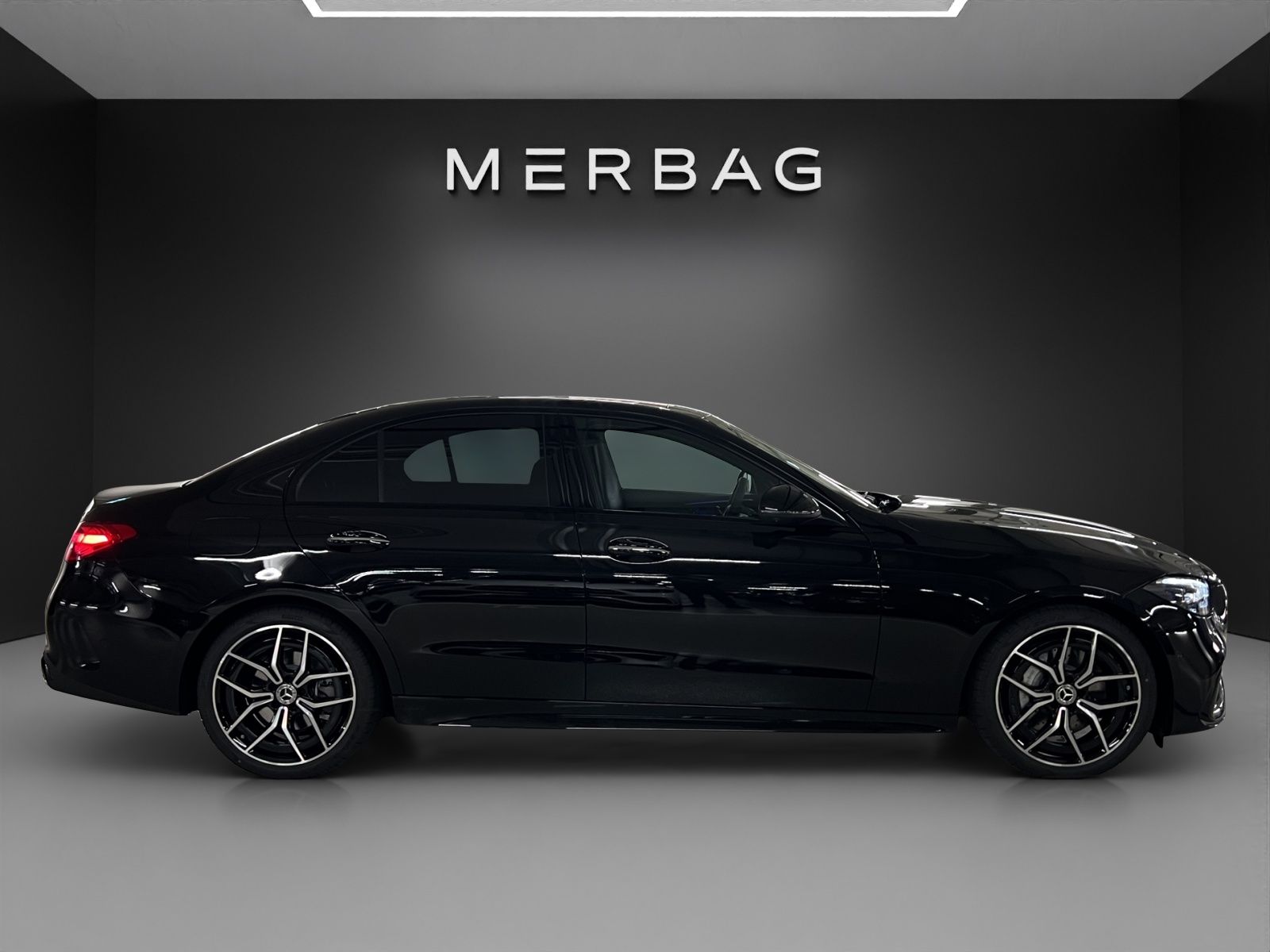 MERCEDES-BENZ C 200 4 Matic-image-4