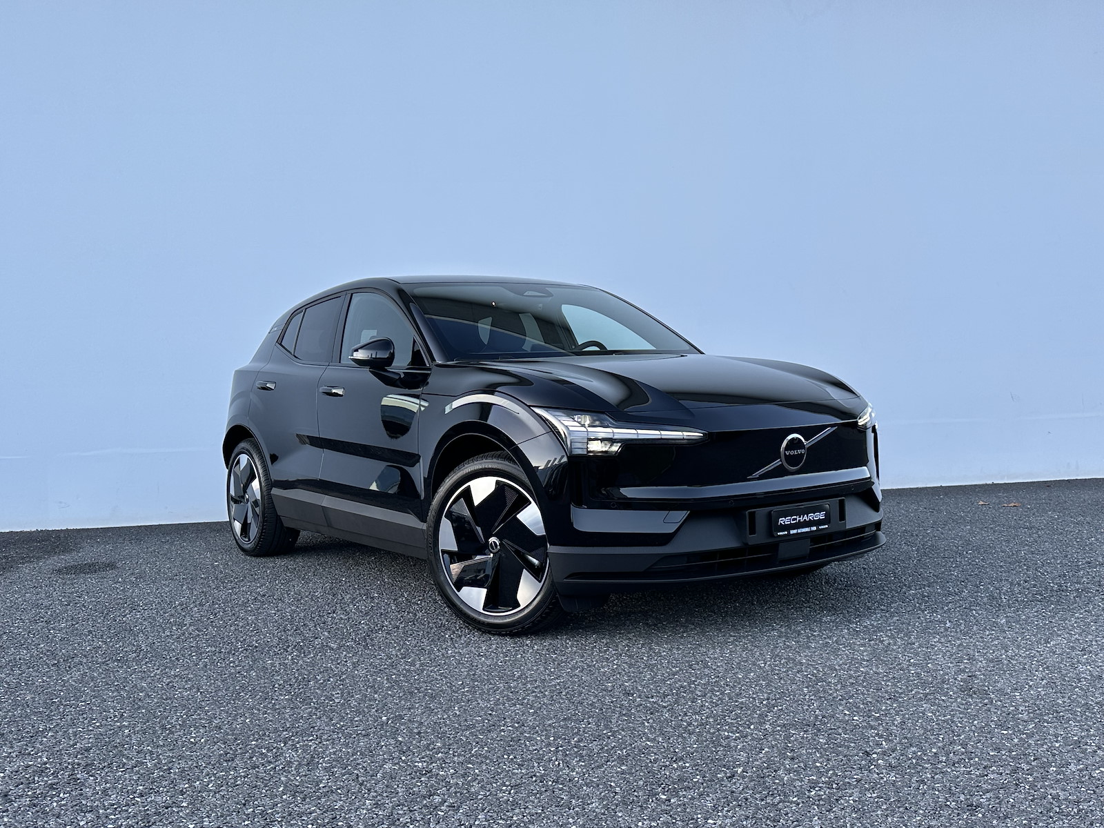 VOLVO EX 30 E60 Twin Plus Performance AWD-image-2