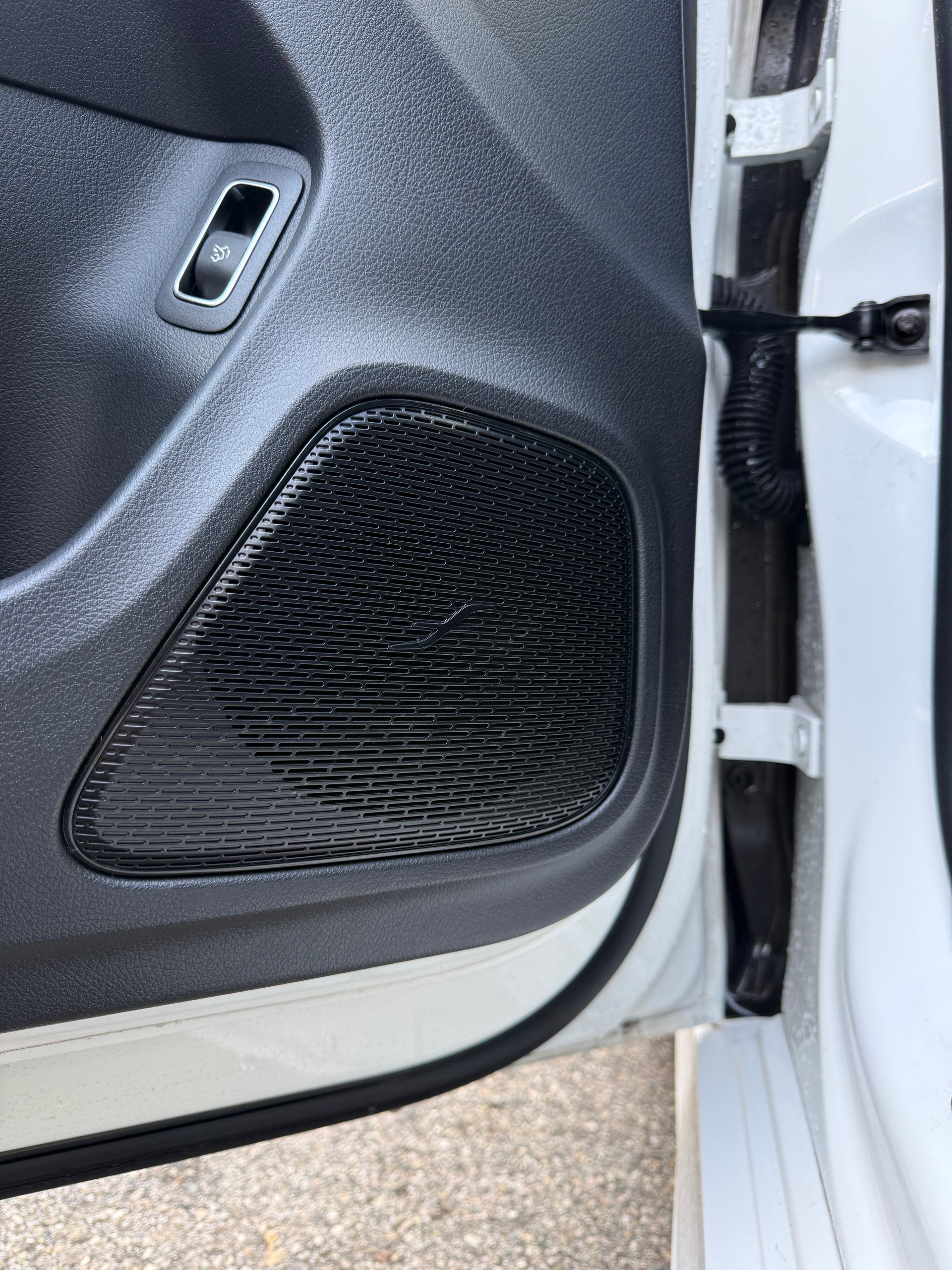 MERCEDES-BENZ CLA 220 d AMG Line 8G-DCT-image-15