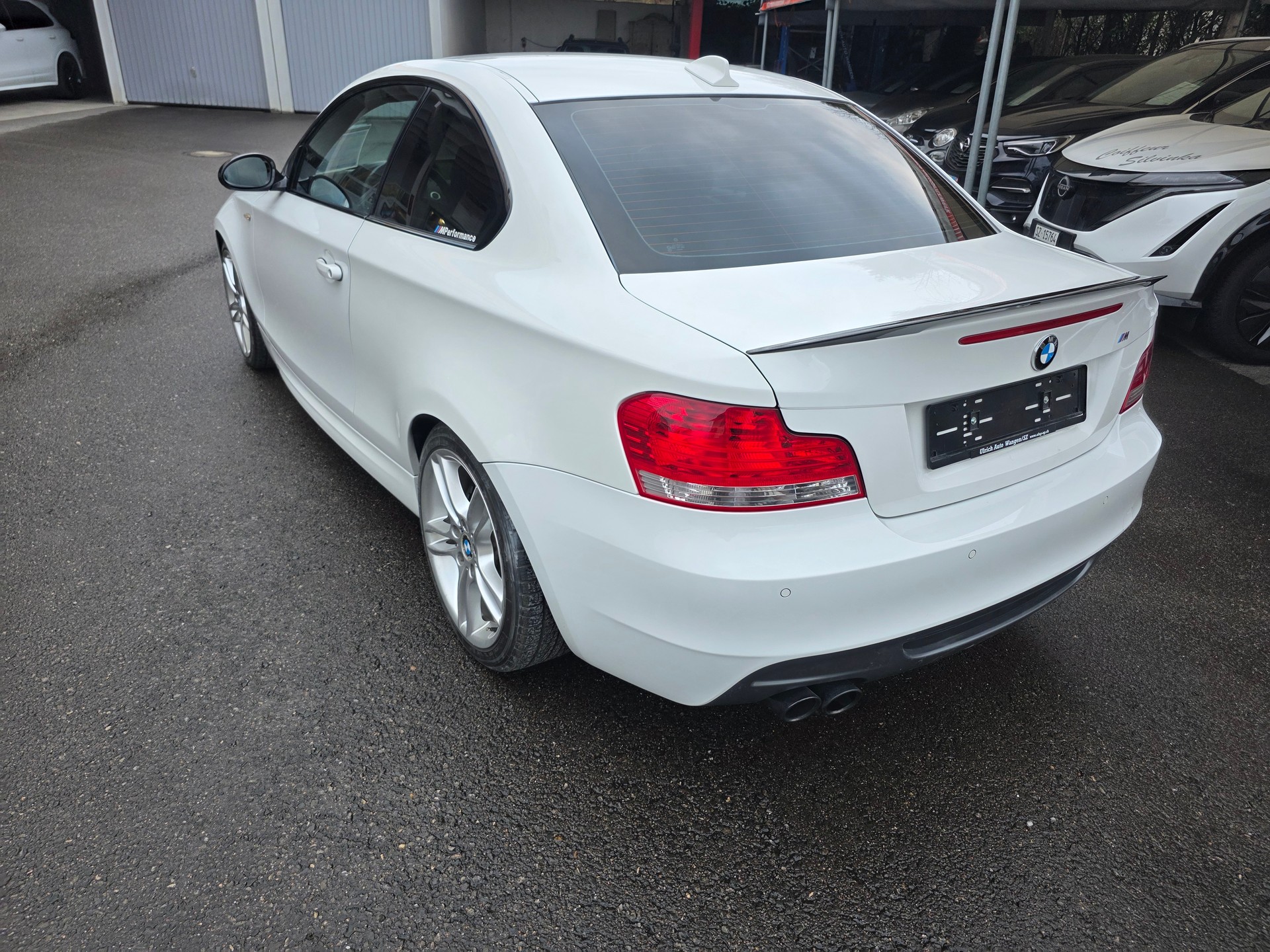 BMW 135i Coupé-image-6