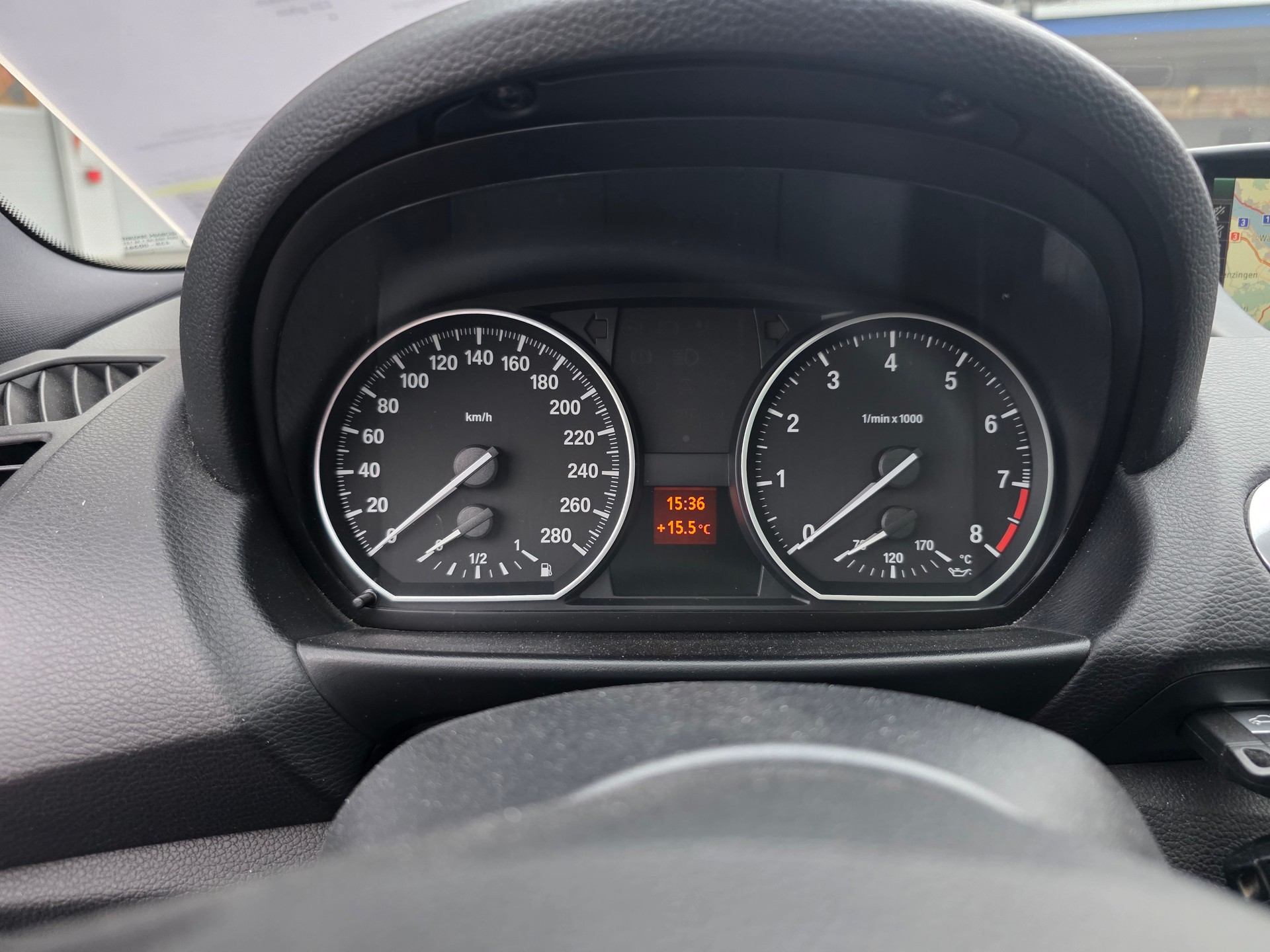 BMW 135i Coupé-image-13