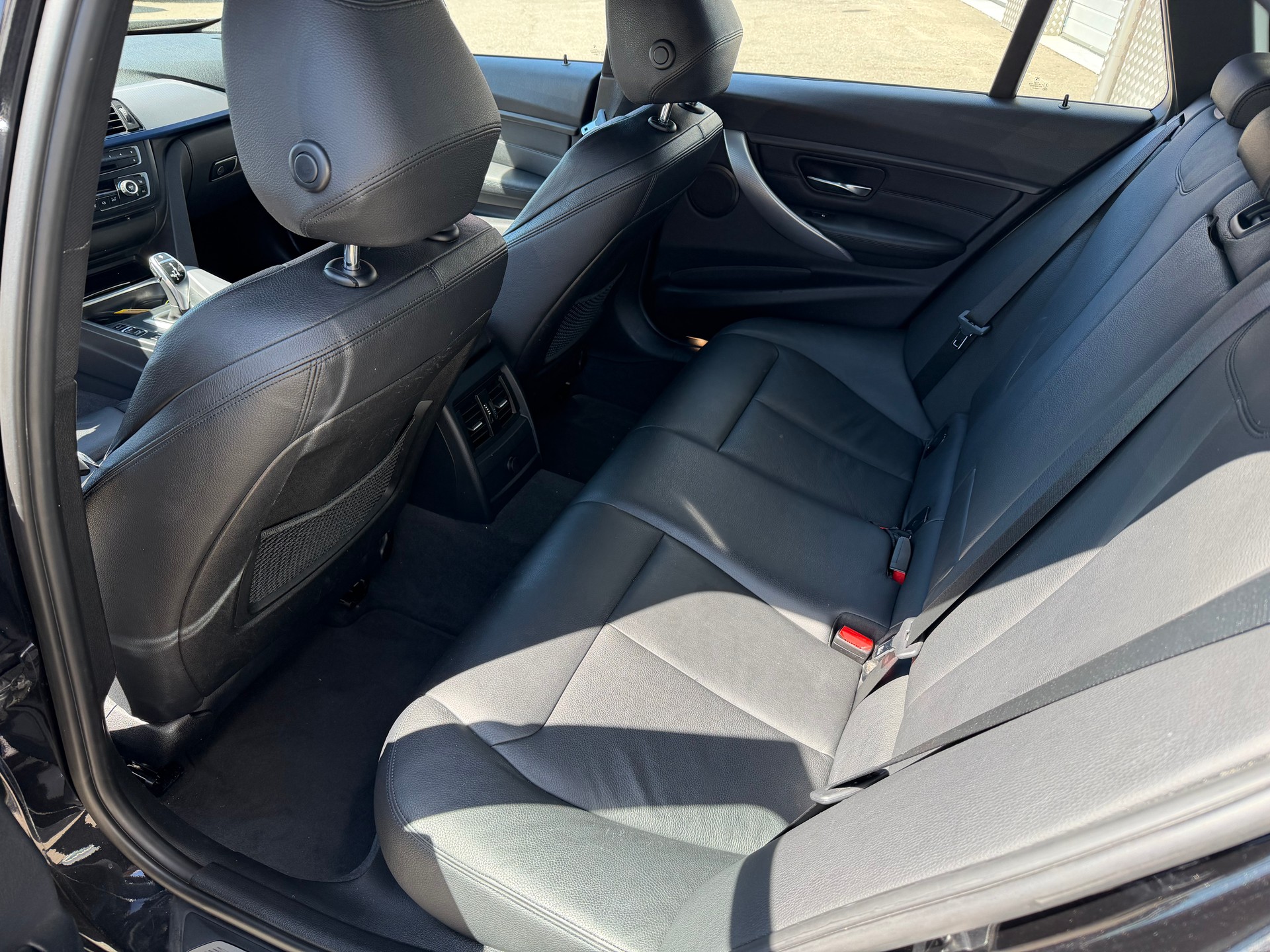 BMW 335i xDrive Touring Steptronic-image-6