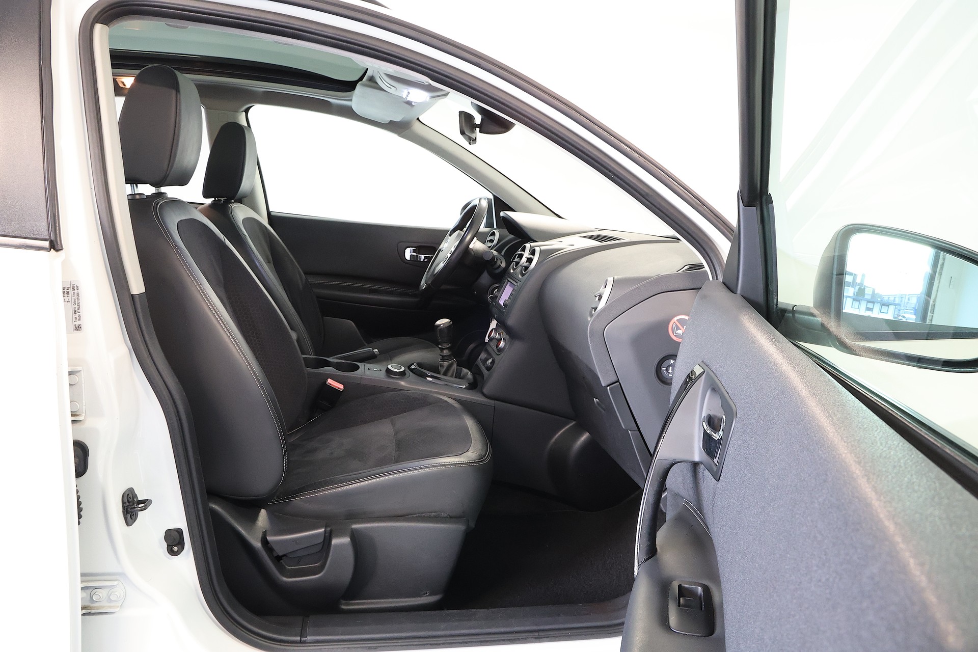 NISSAN Qashqai 1.6 dCi iStop 4WD 360-image-12