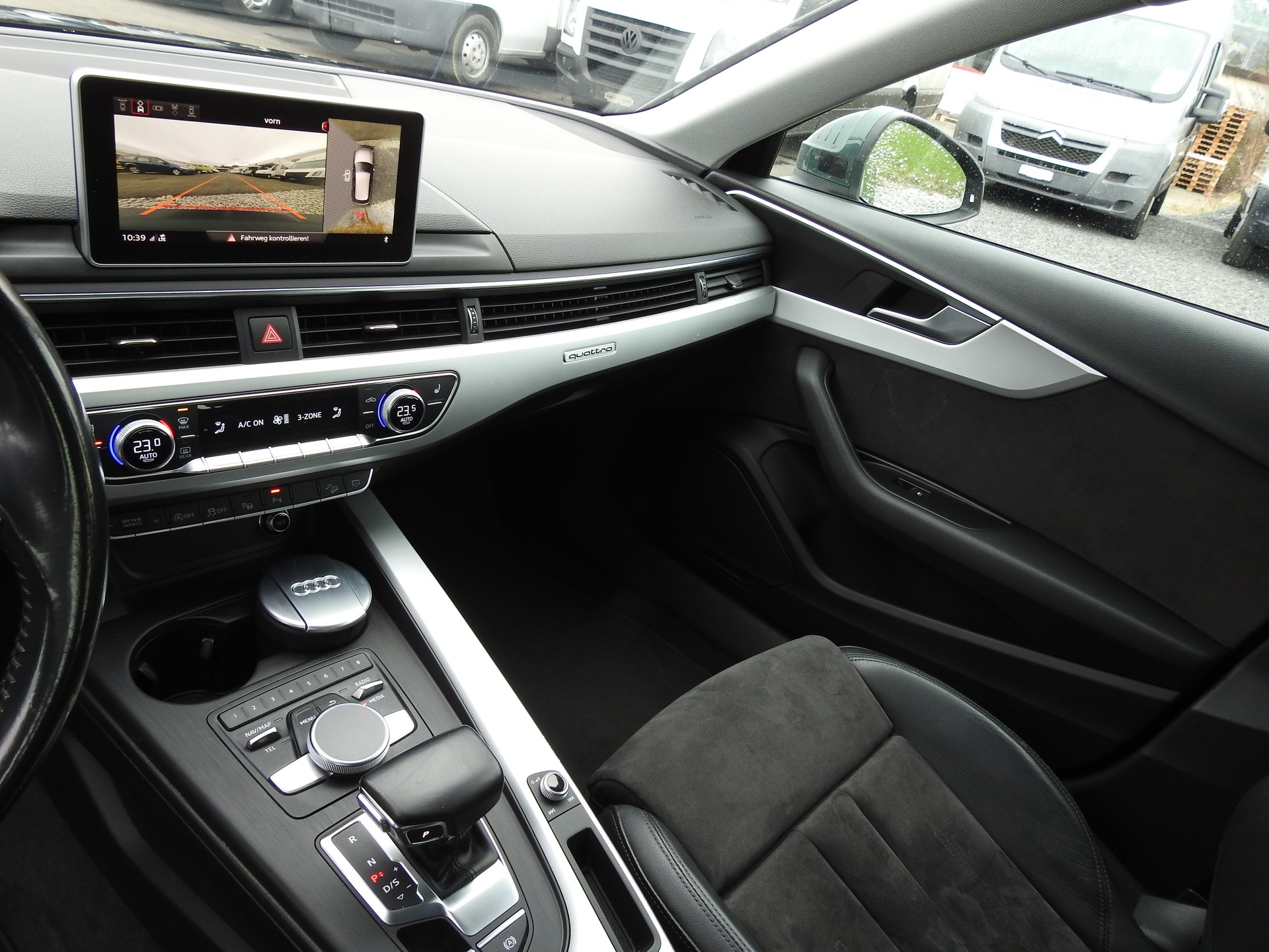 AUDI A4 allroad 3.0 TDI quattro S-tronic-image-15