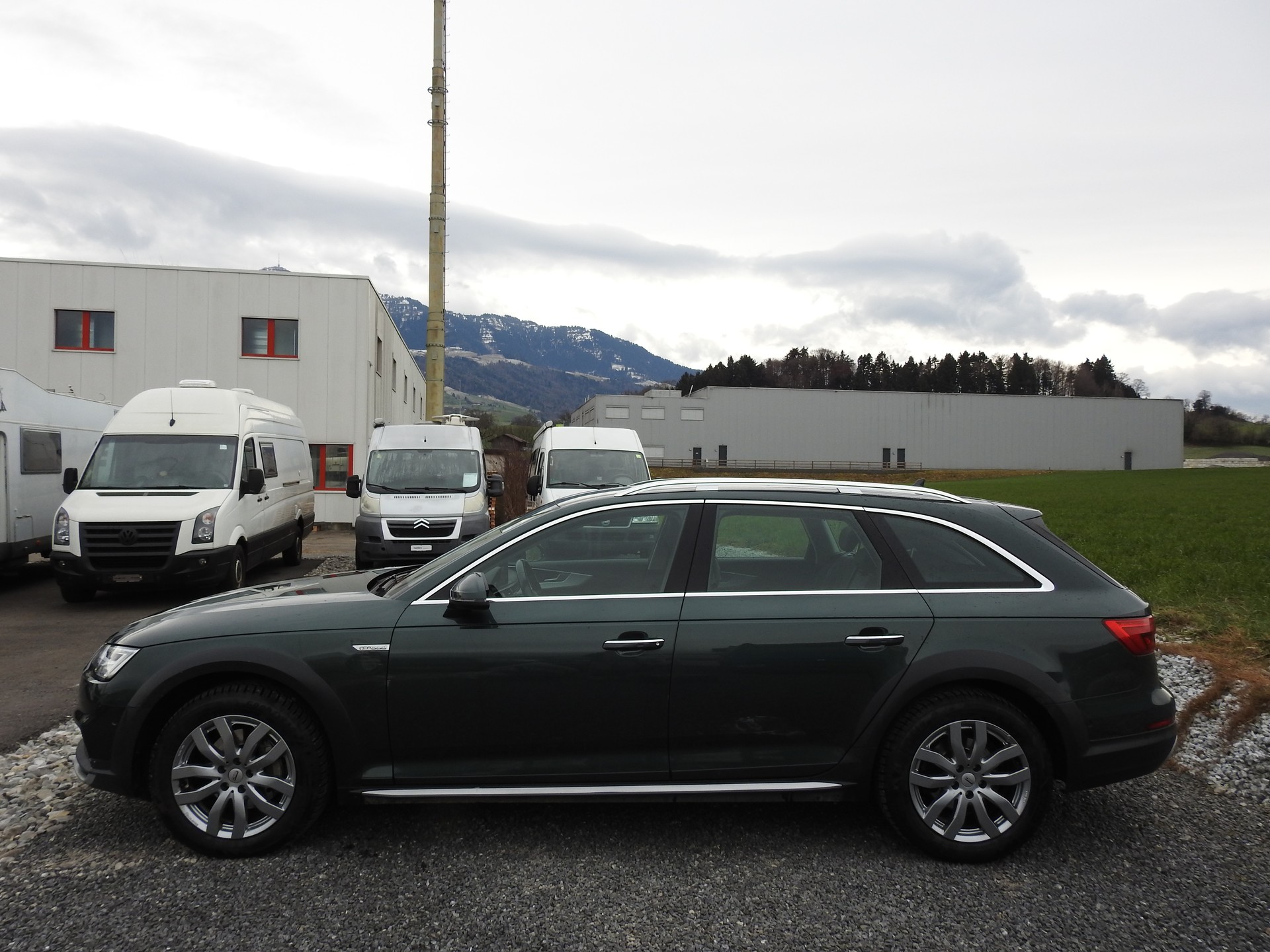AUDI A4 allroad 3.0 TDI quattro S-tronic-image-2