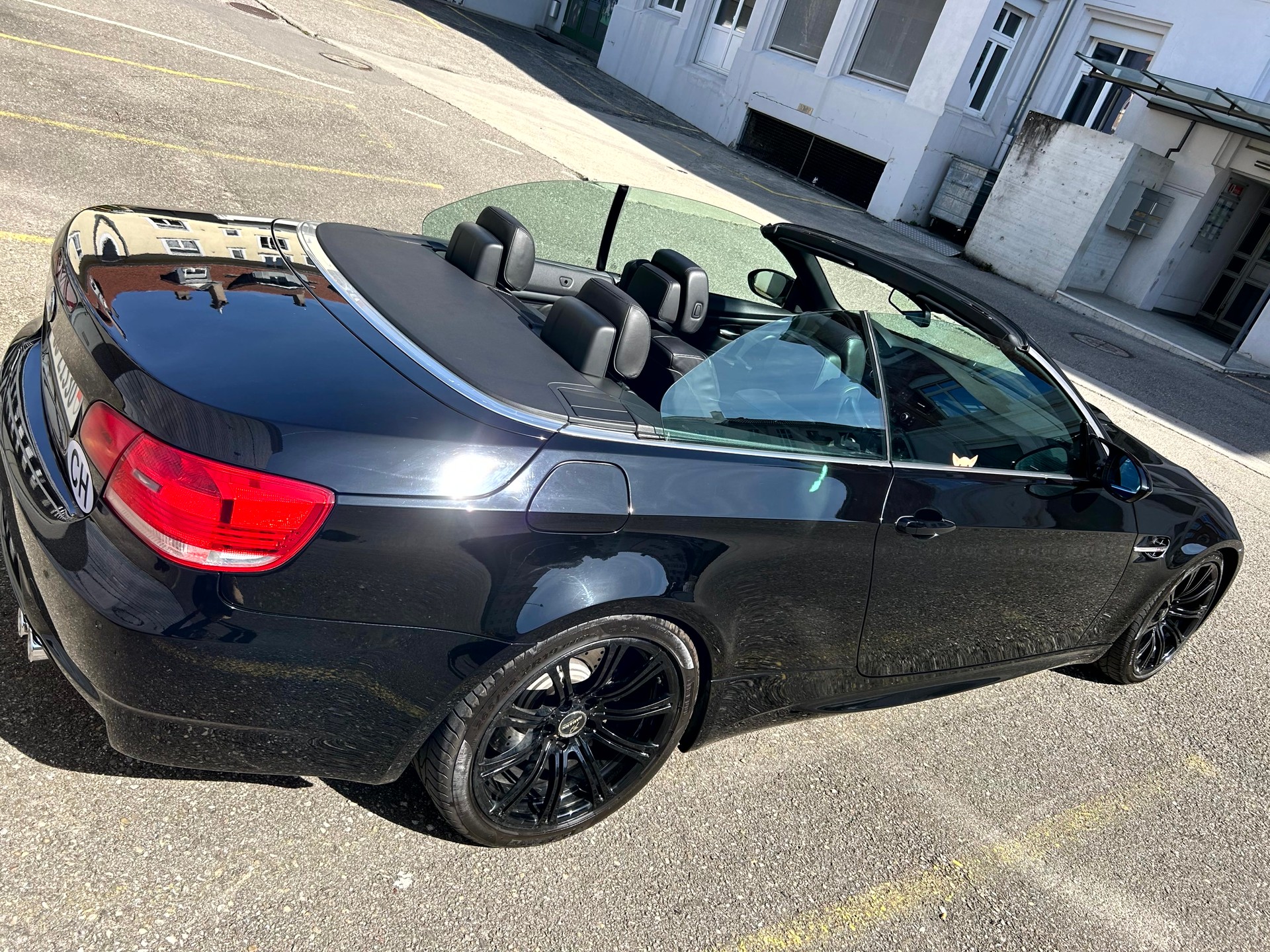 BMW M3 Cabriolet DSG-image-1