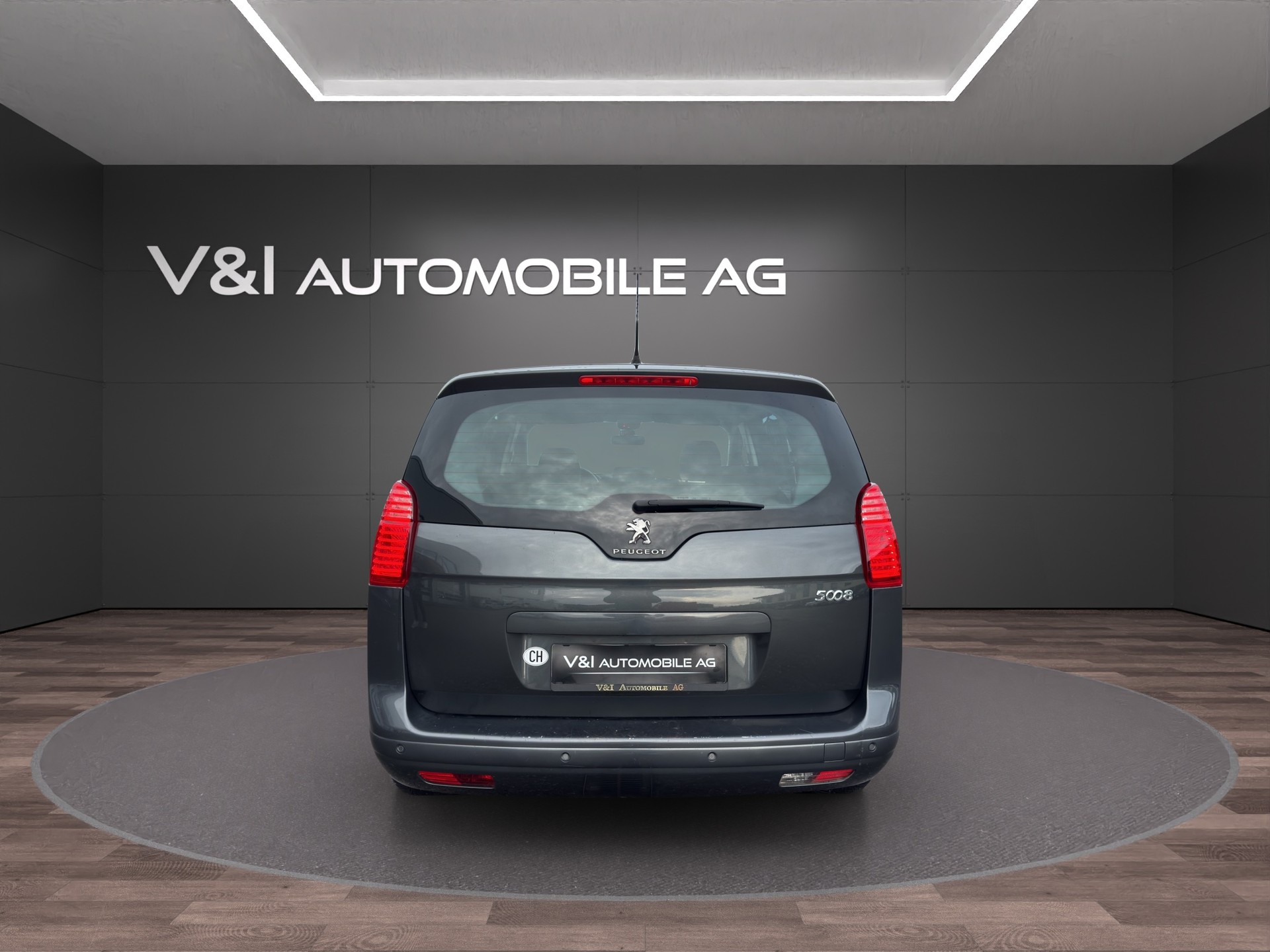PEUGEOT 5008 1.6 16V T Active Tiptronic-image-5