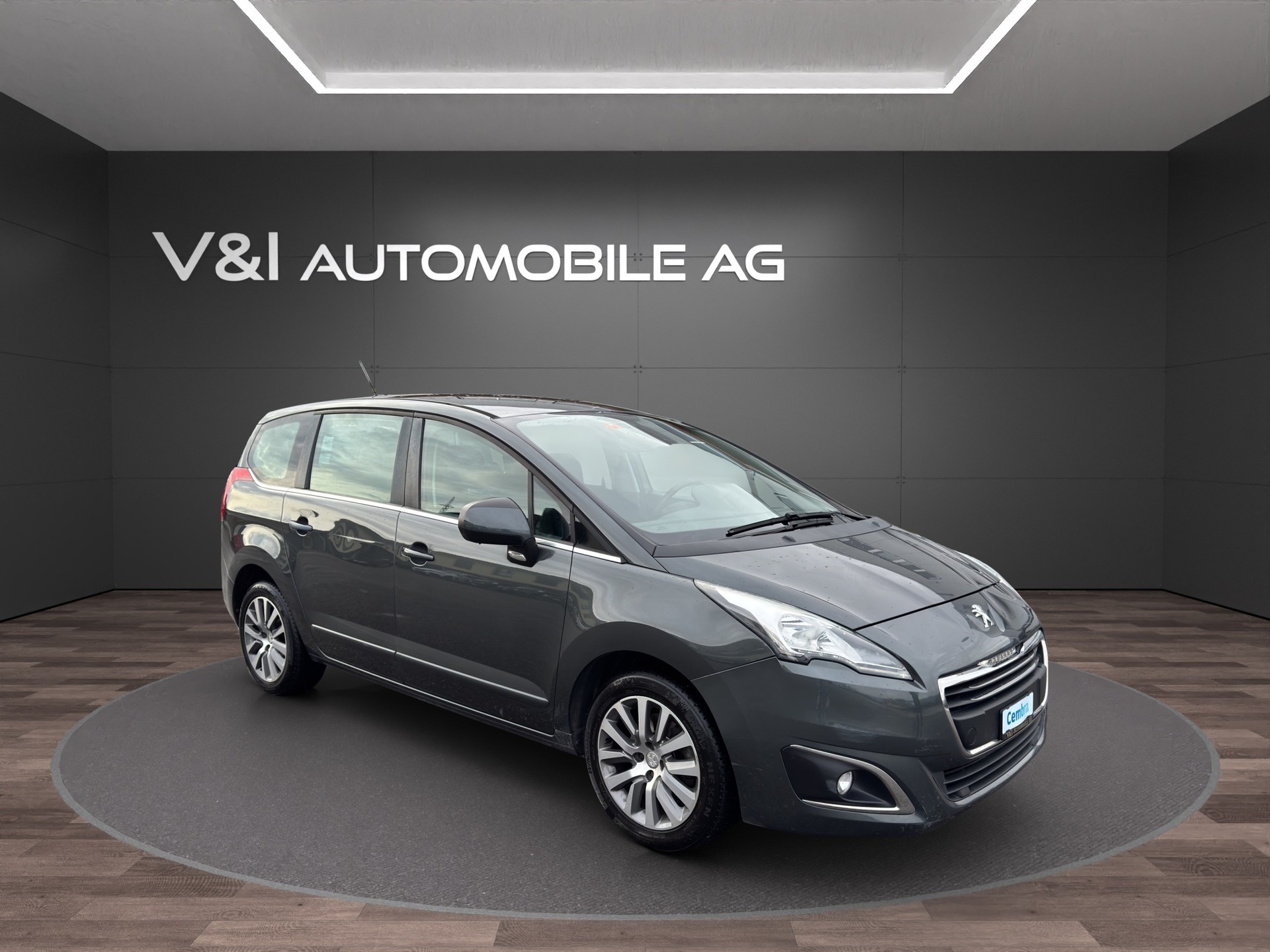 PEUGEOT 5008 1.6 16V T Active Tiptronic-image-1