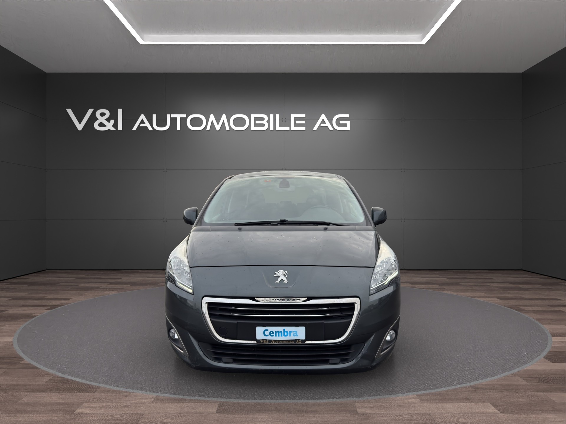 PEUGEOT 5008 1.6 16V T Active Tiptronic-image-2